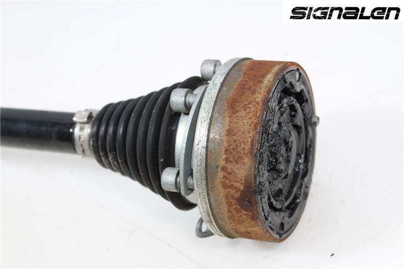 Skoda YETI Drivaxel Bak Vänster