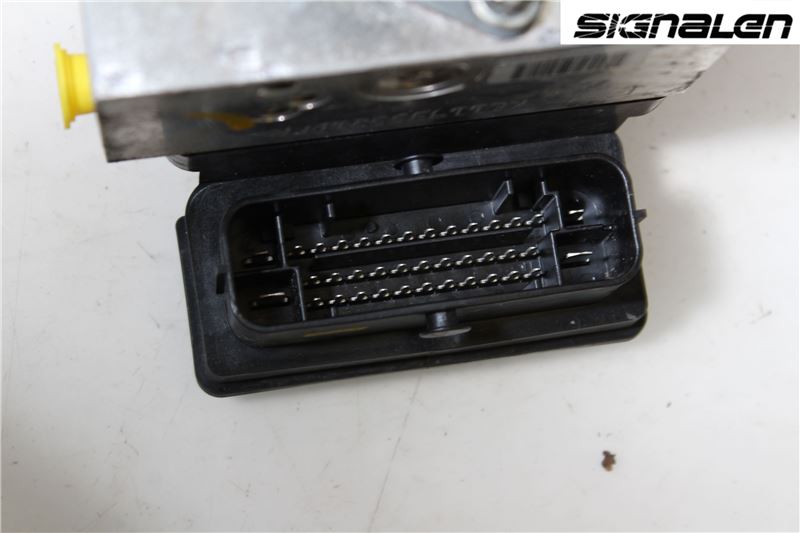 Volkswagen VW PASSAT 11-14 Abs Hydraulaggregat