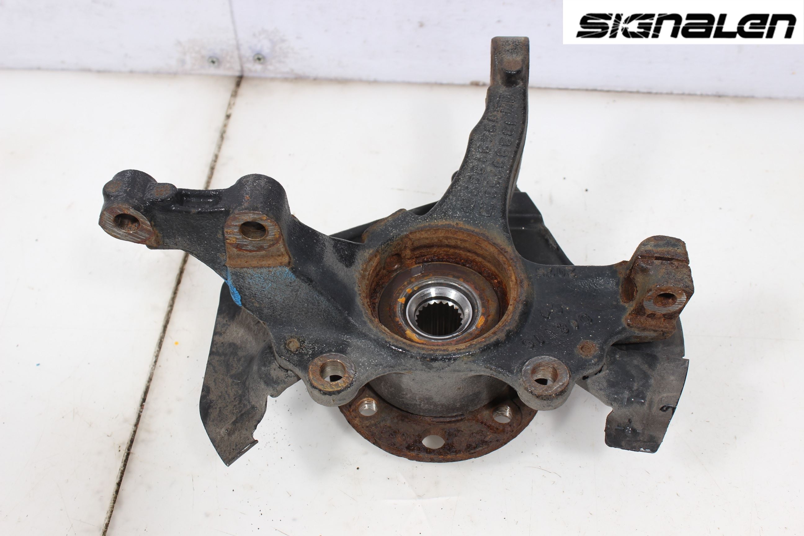 Opel CORSA E 15-19 Styrspindel Lagerhus Hö