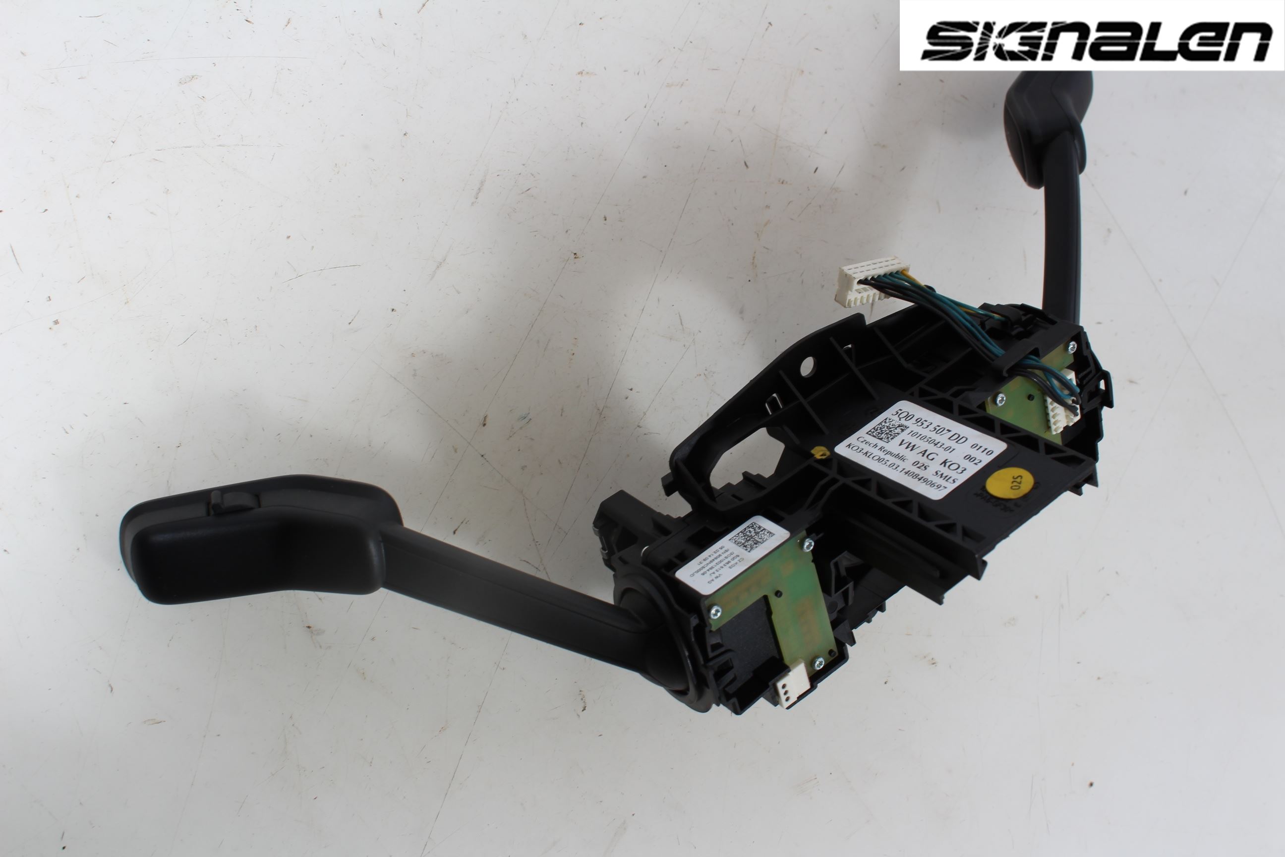 Volkswagen VW GOLF / E-GOLF VII 13-20 Spakcentral