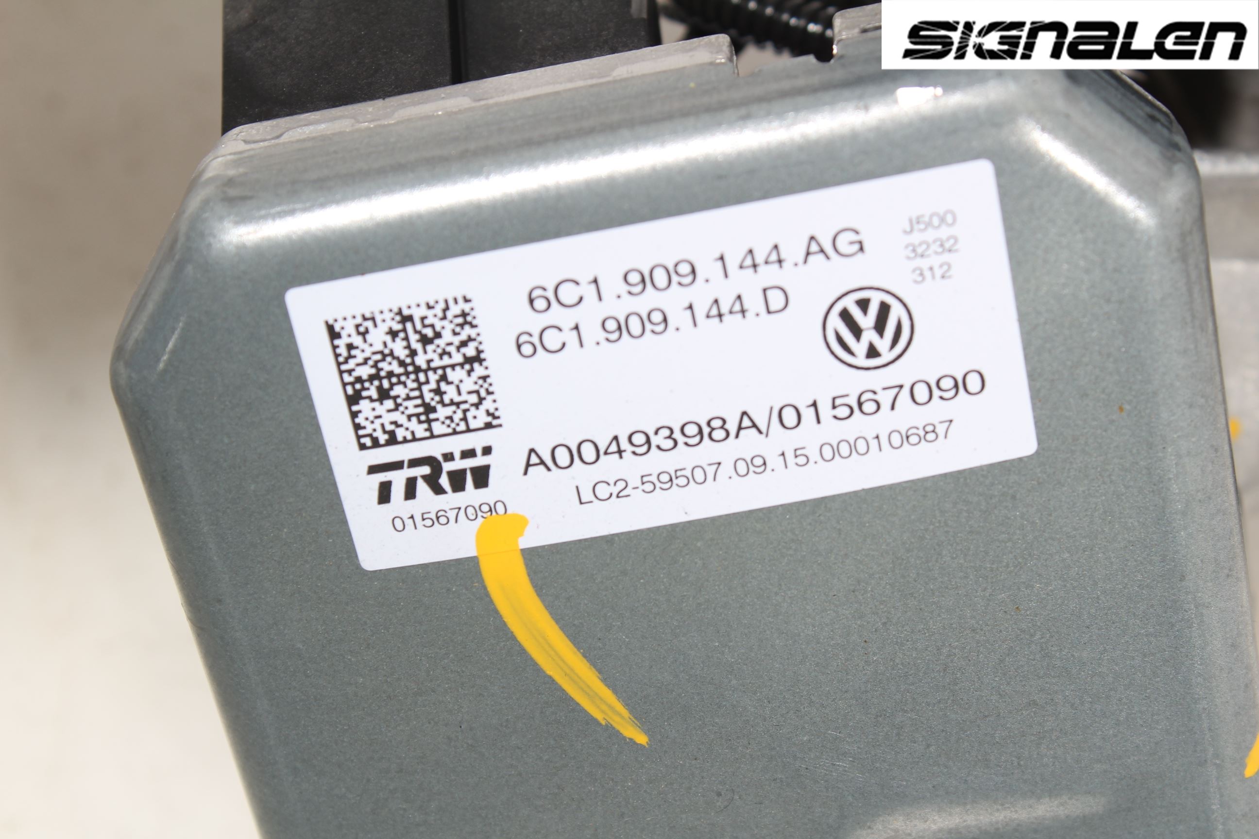 Skoda FABIA 15-21 Rattaxelagg Justerbart