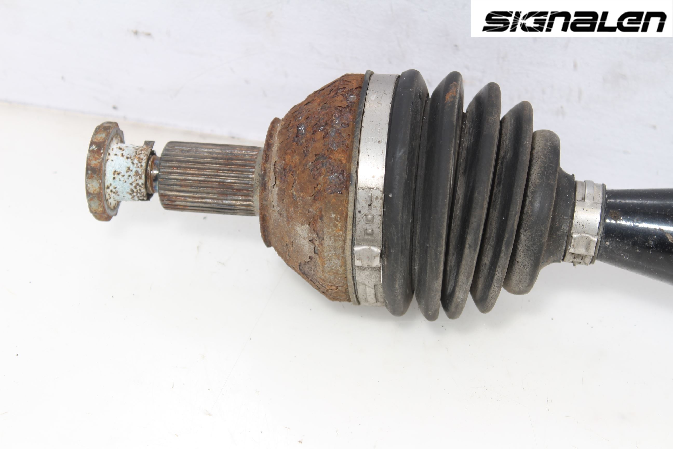 Skoda FABIA 15-21 Drivaxel Fram Höger