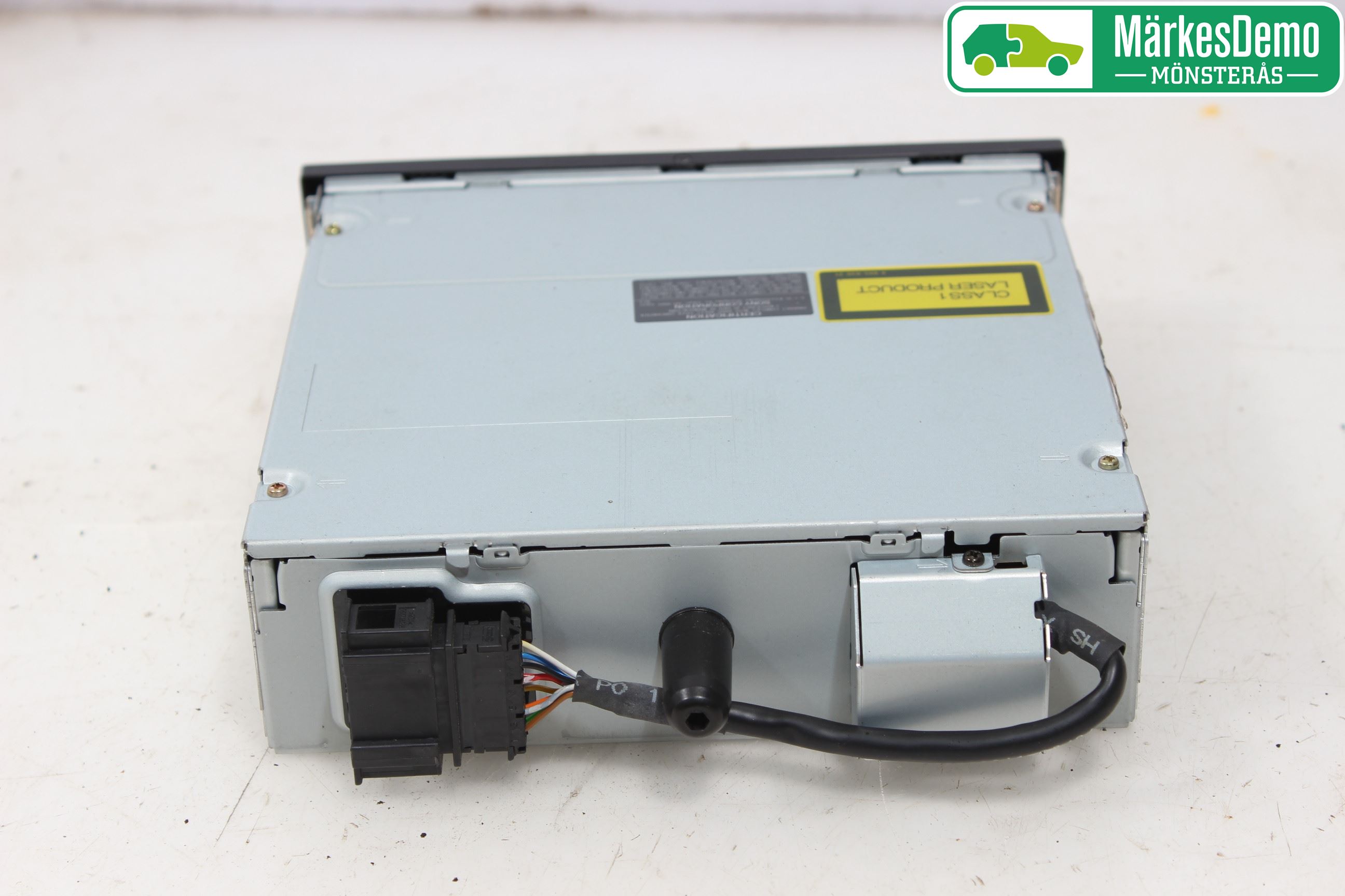 Volkswagen VW GOLF V 04-09 Radio
