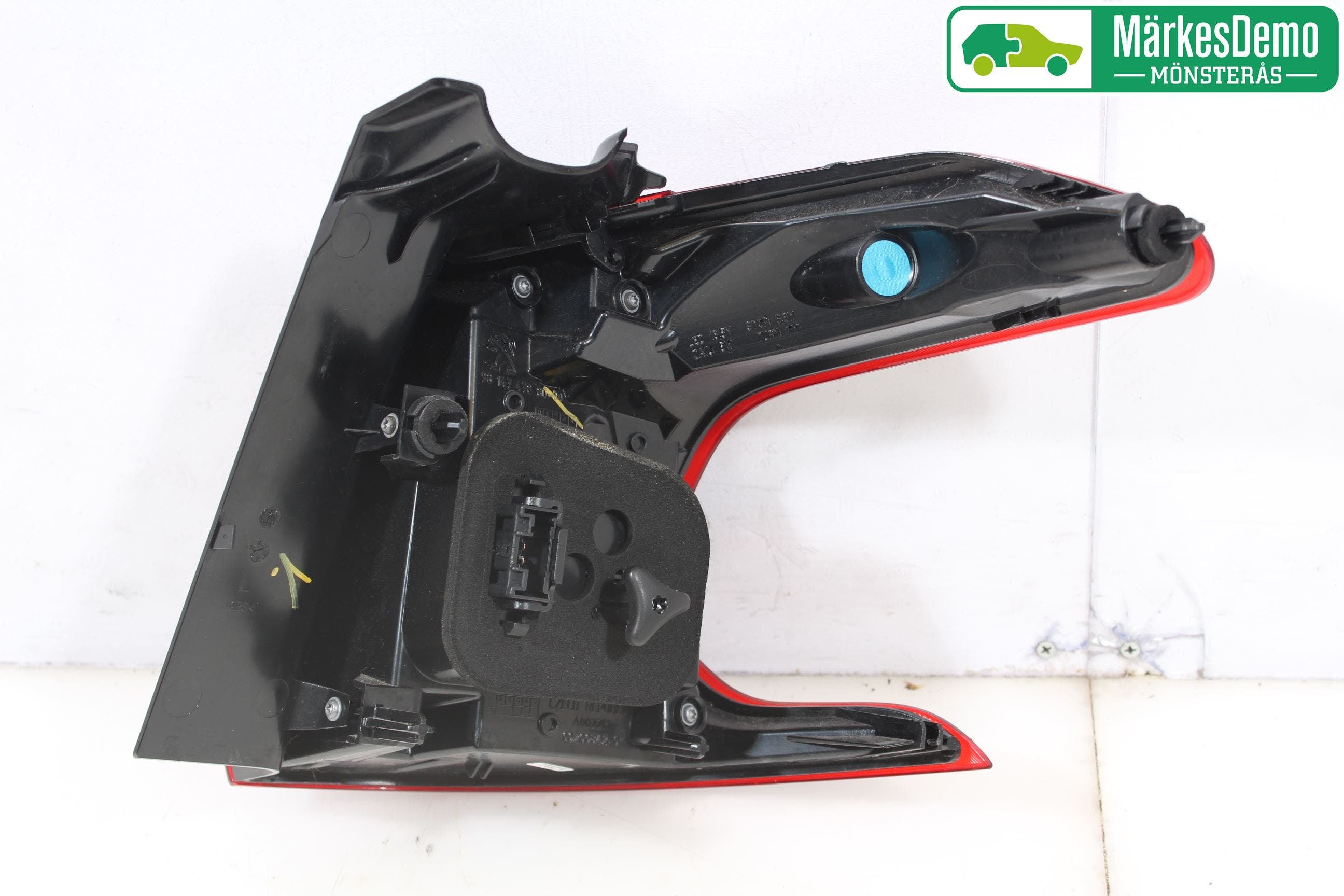 Peugeot 2008 13-20 Bakljus Vänster