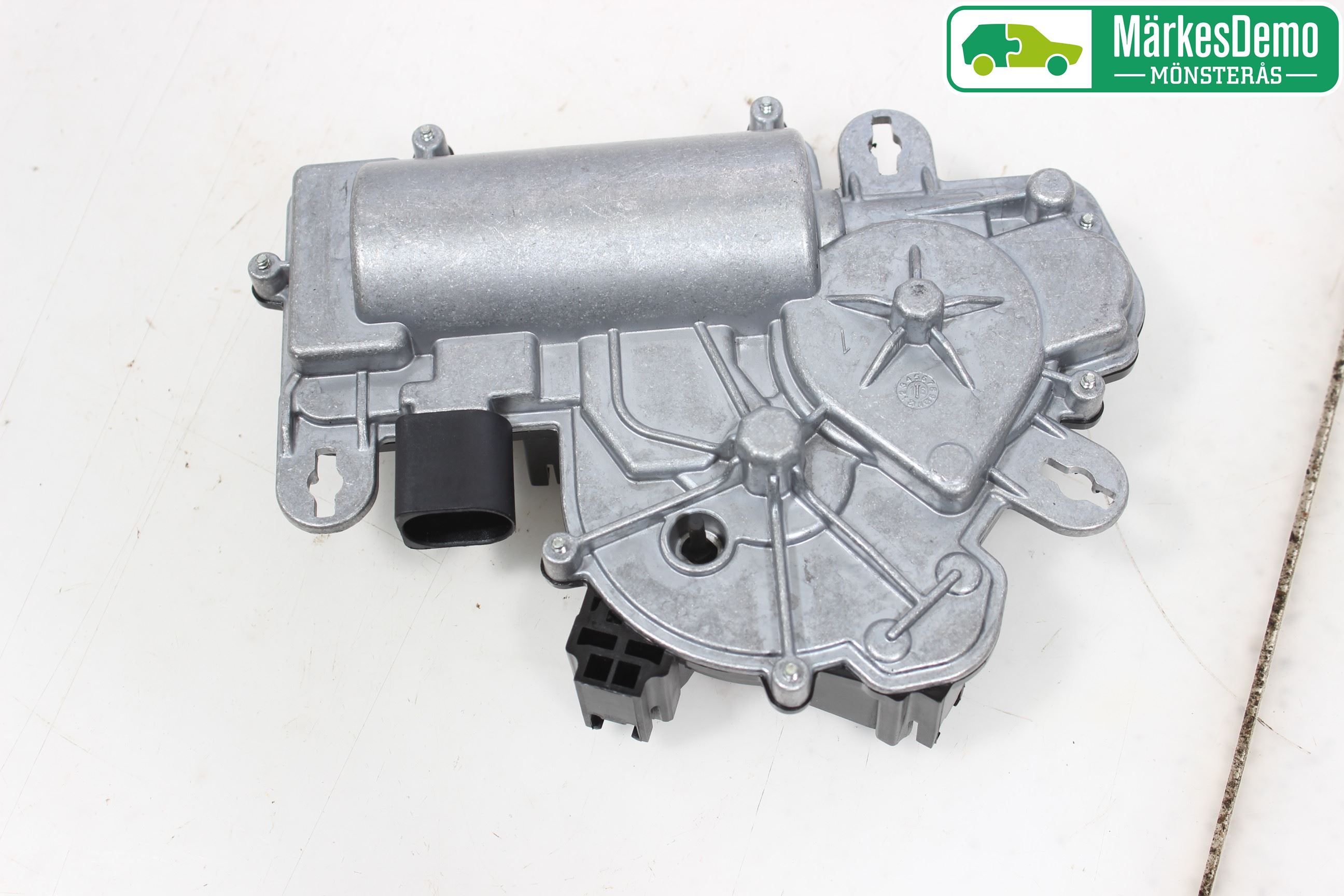 Audi A4/S4 B9 16-19 Bakluckeöppnare Automatisk