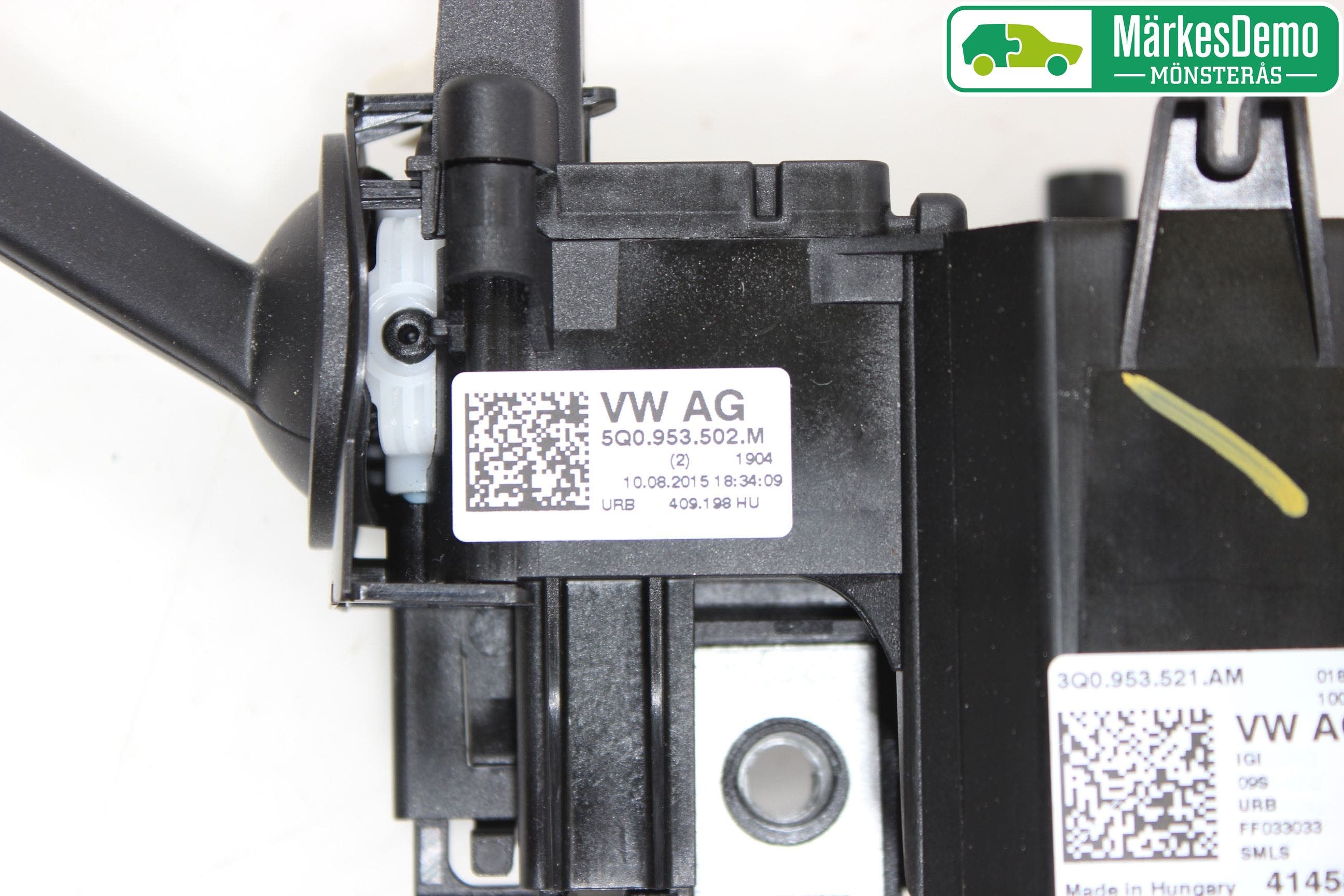 Volkswagen VW PASSAT 15-19 Spakcentral