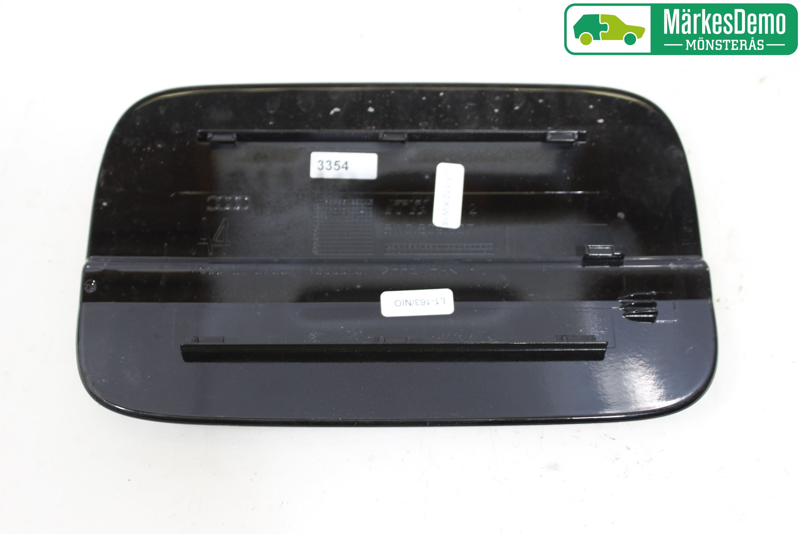 Audi A4/S4 B9 16-19 Tanklucka