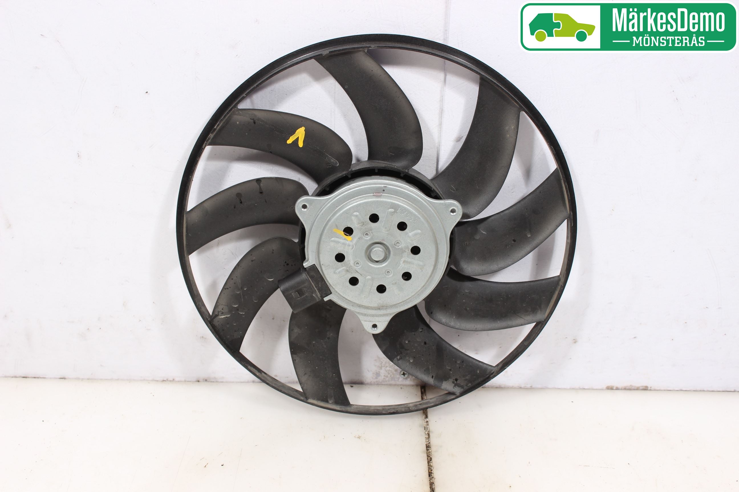 Audi A4 12-15 Kylfläkt El