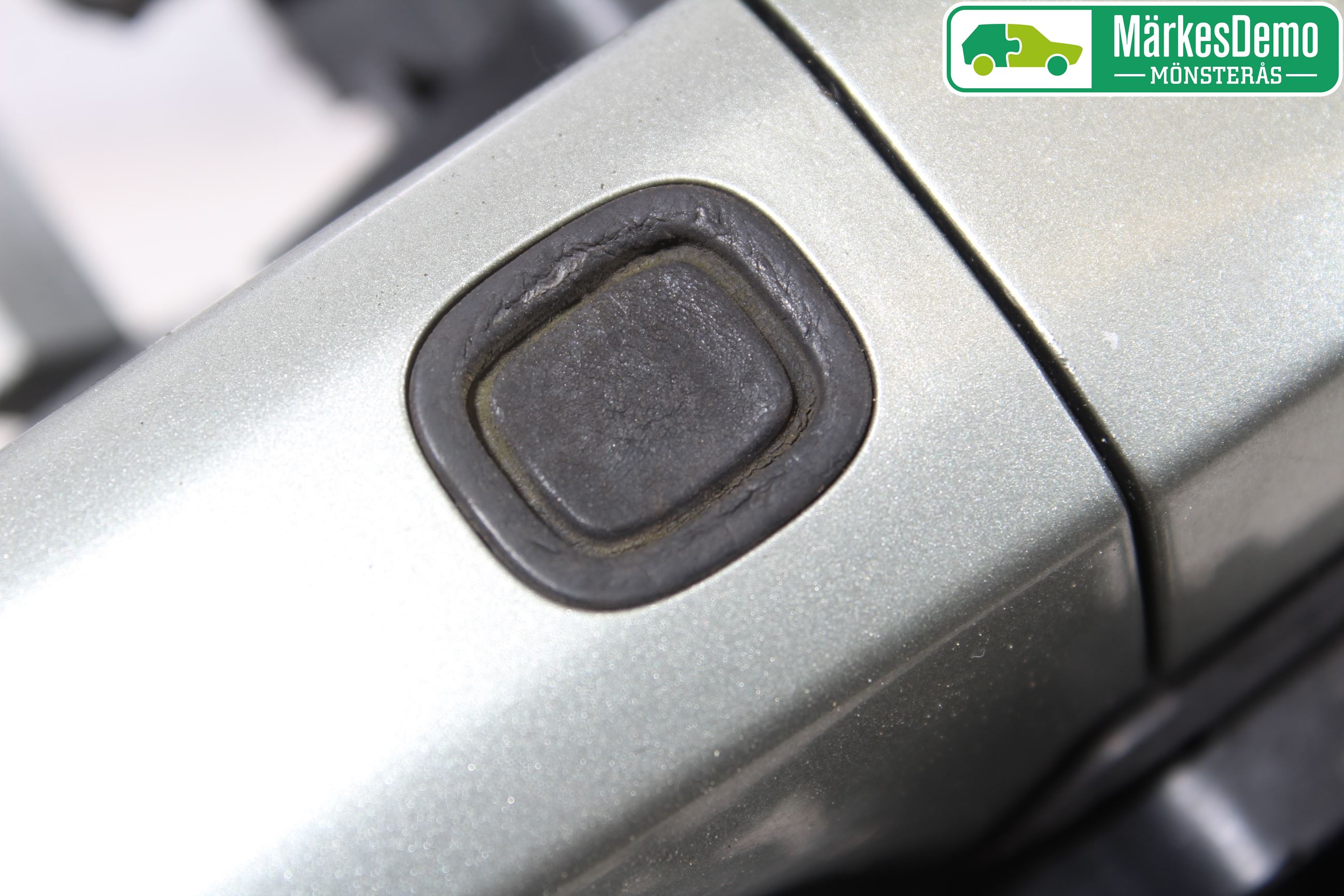 Volvo V70 08-13 Dörrhandtag Yttre Hö