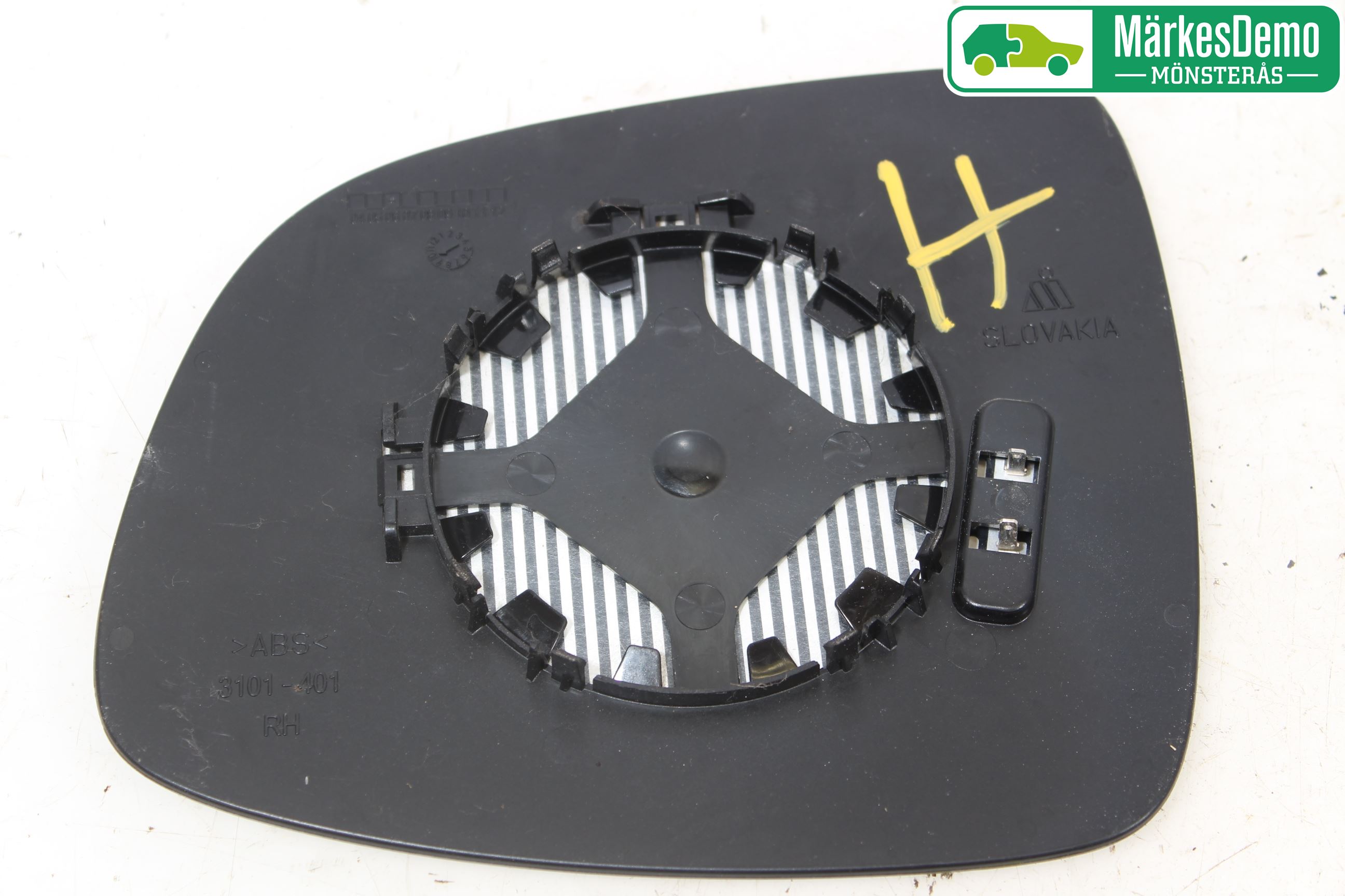 Suzuki SX4 06-09 Spegelglas Hö