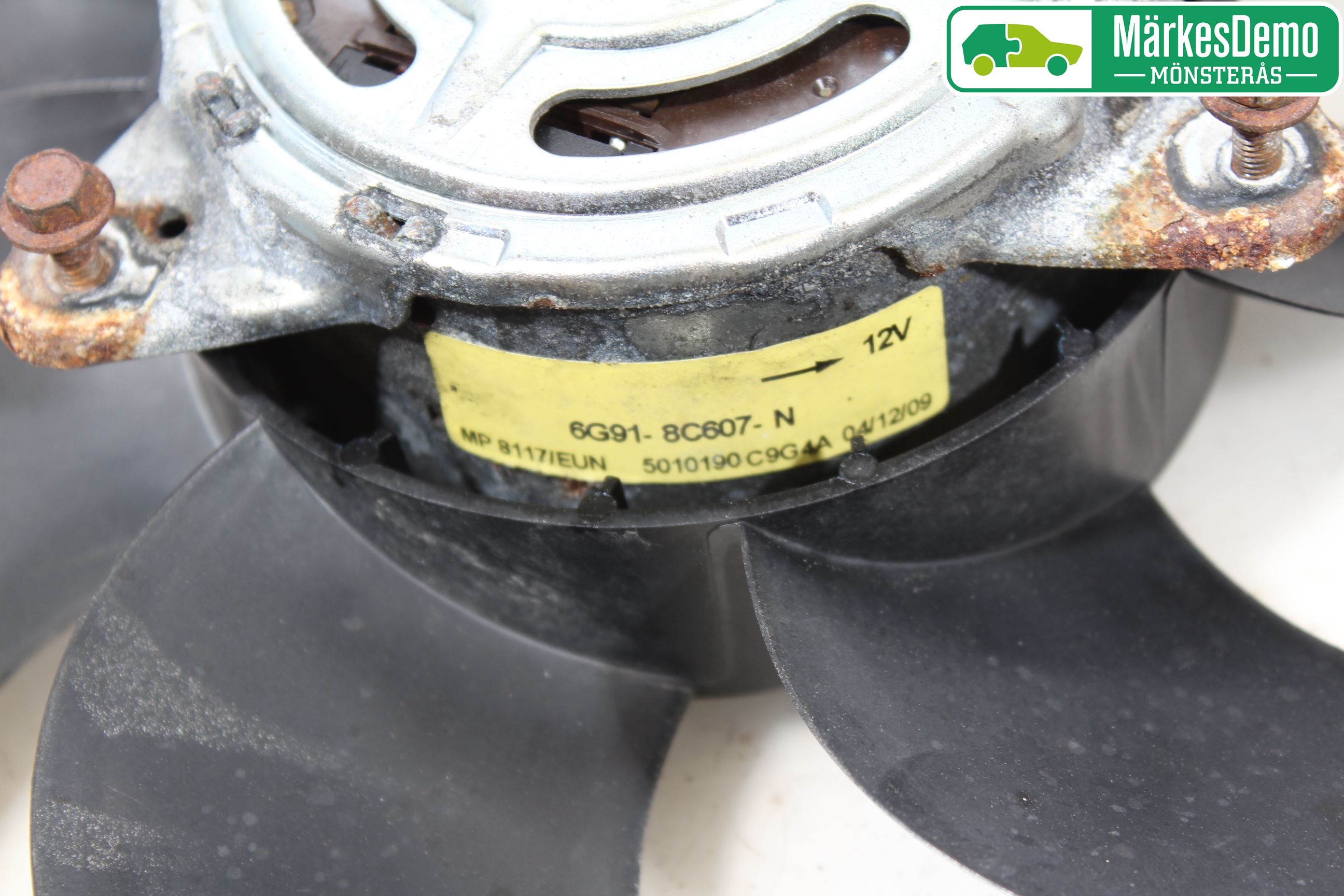 Volvo V70 08-13 Kylfläkt El