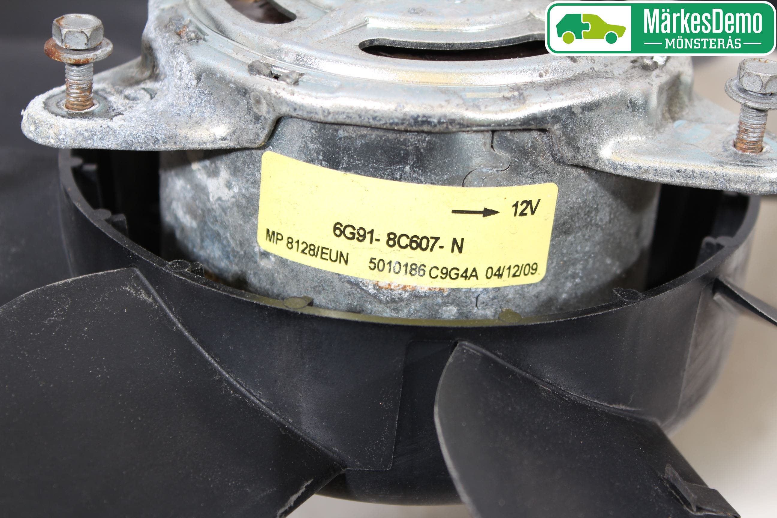 Volvo V70 08-13 Kylfläkt El