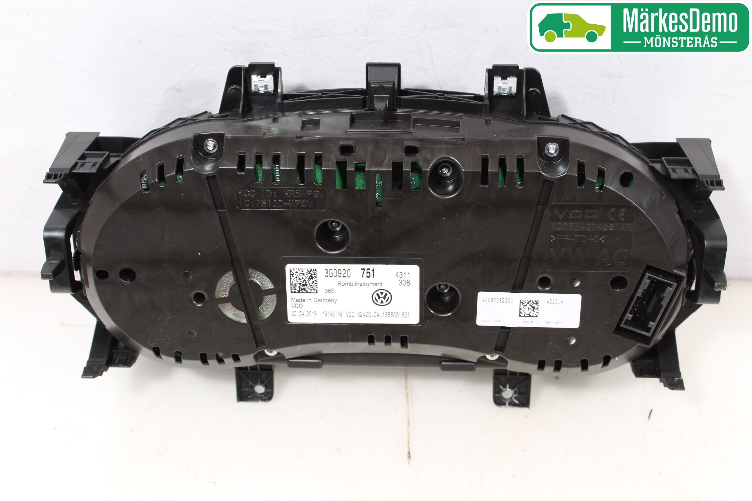 Volkswagen VW PASSAT 15-19 Instrument Komb