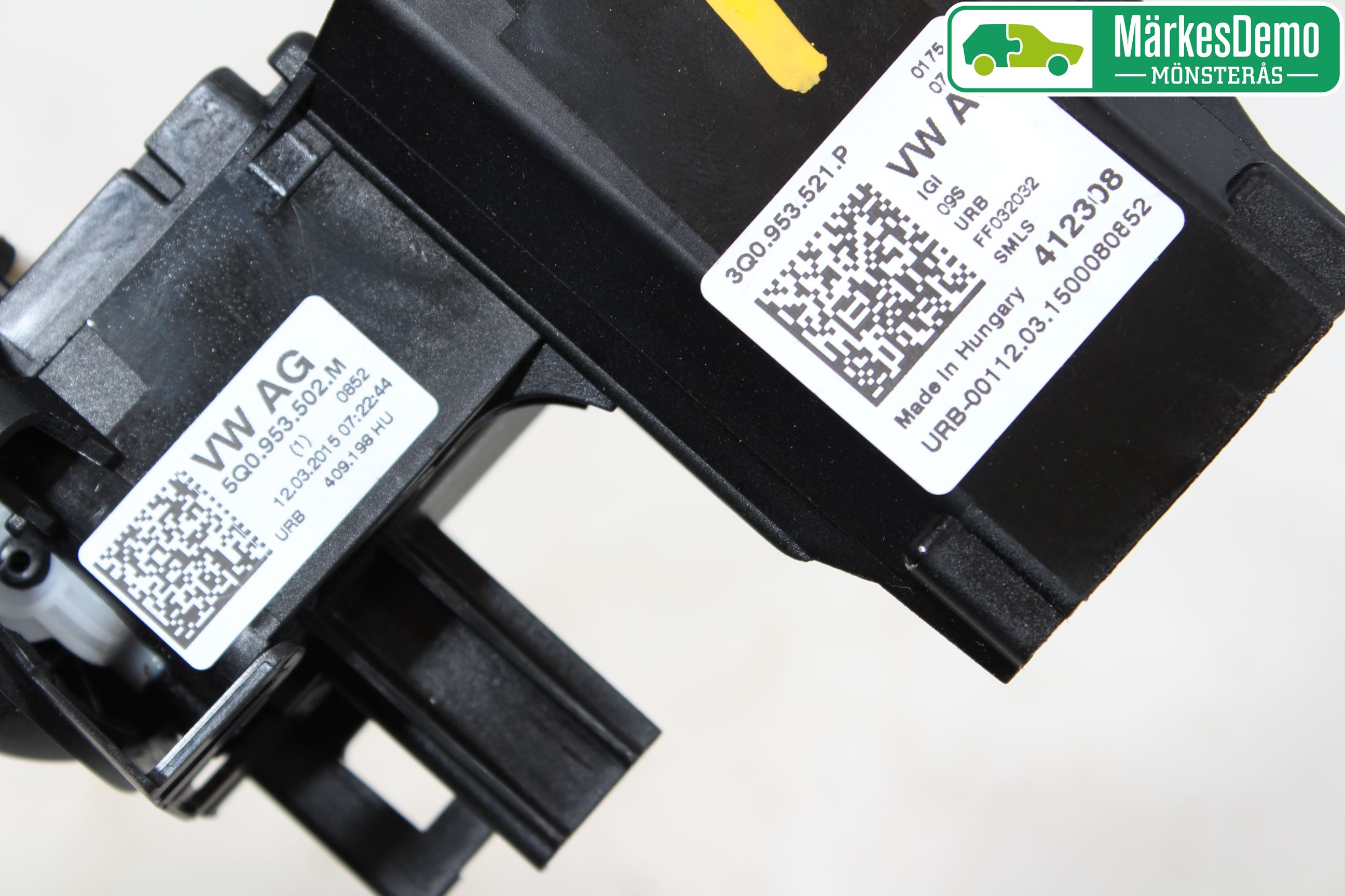 Volkswagen VW PASSAT 15-19 Spakcentral