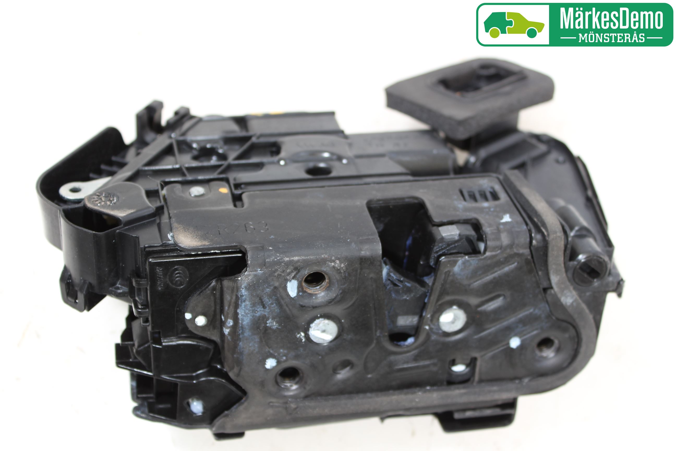 Volkswagen VW PASSAT 15-19 Låskista-Dörrlås