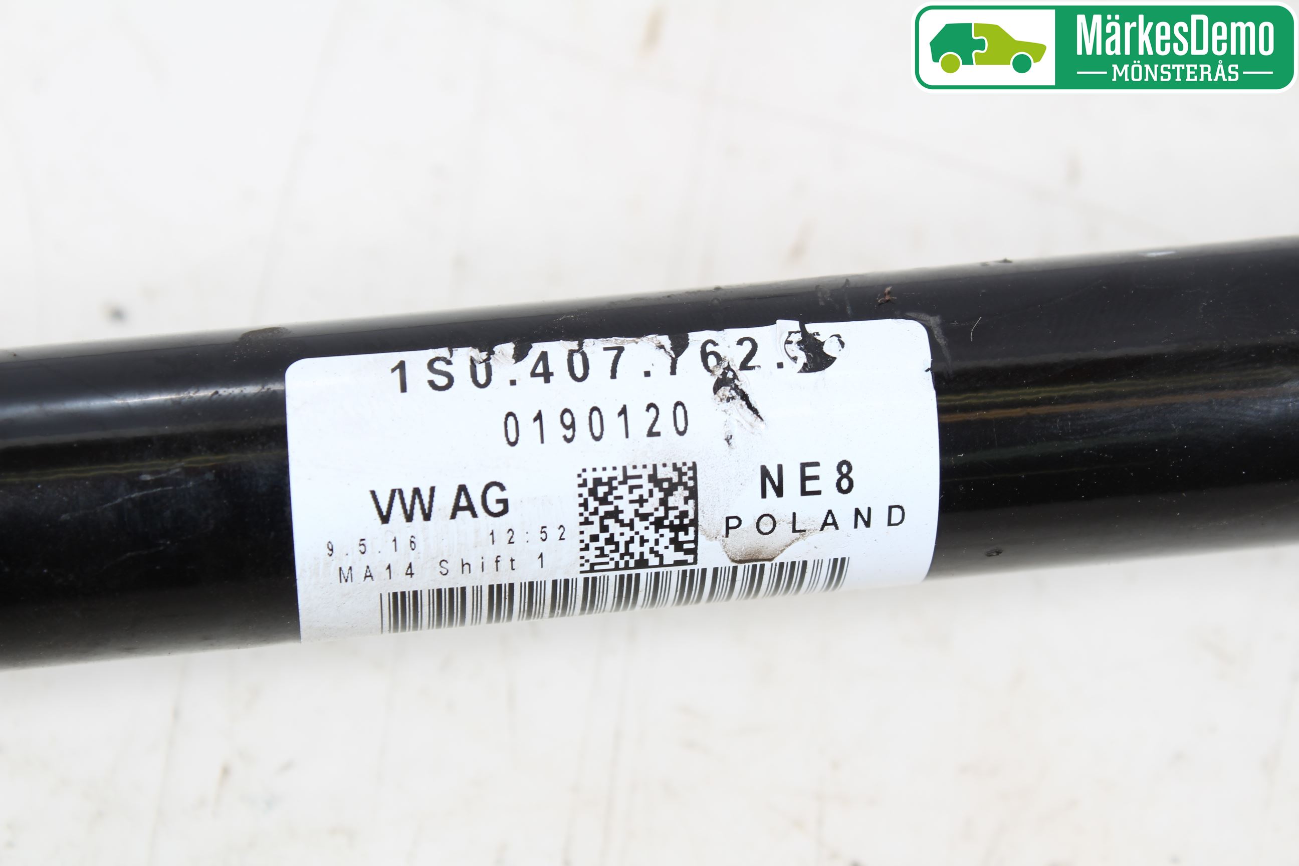 Volkswagen VW UP! / E-UP! Drivaxel Fram Höger