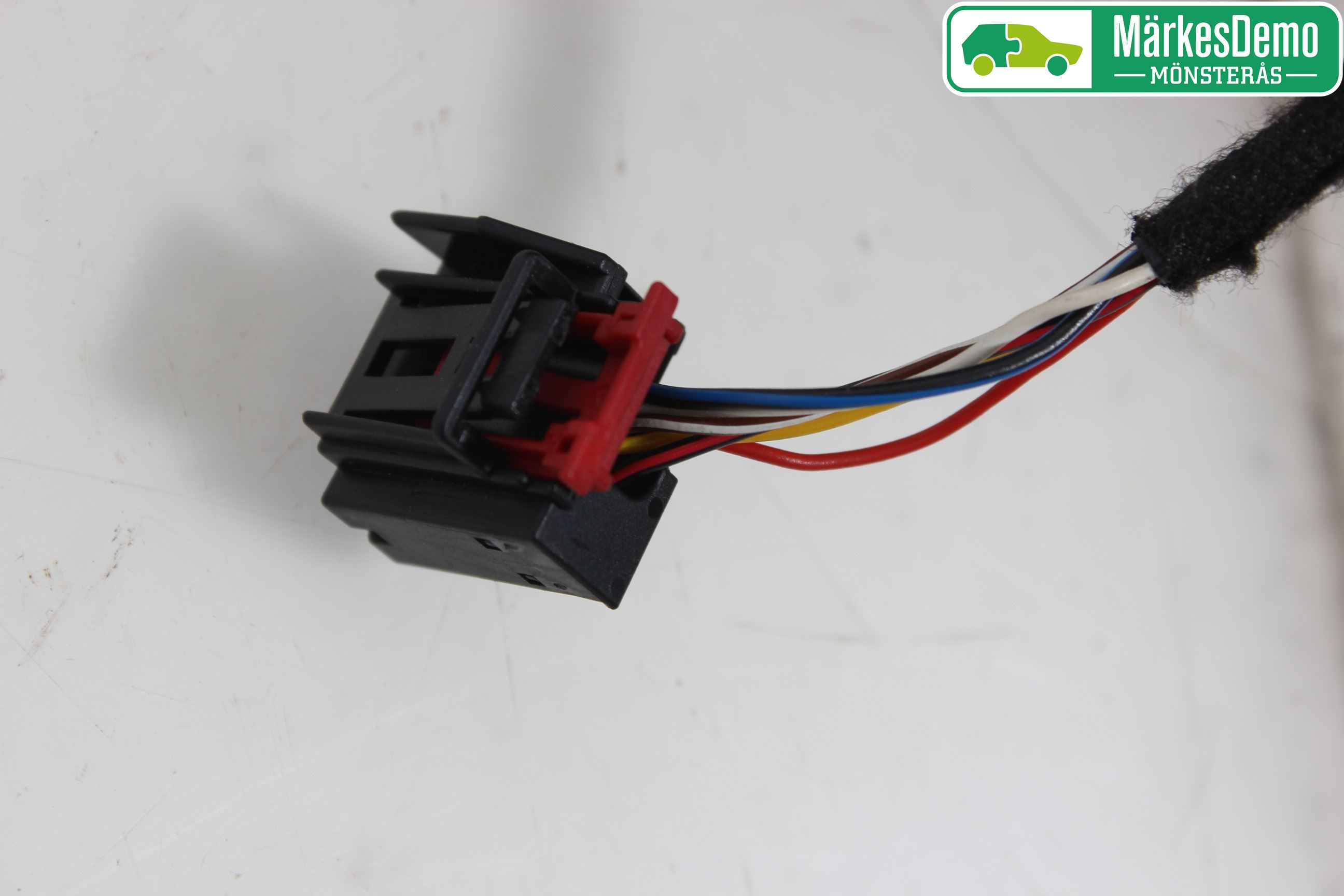 Volkswagen VW PASSAT 05-11 Spegel Yttre El Vä