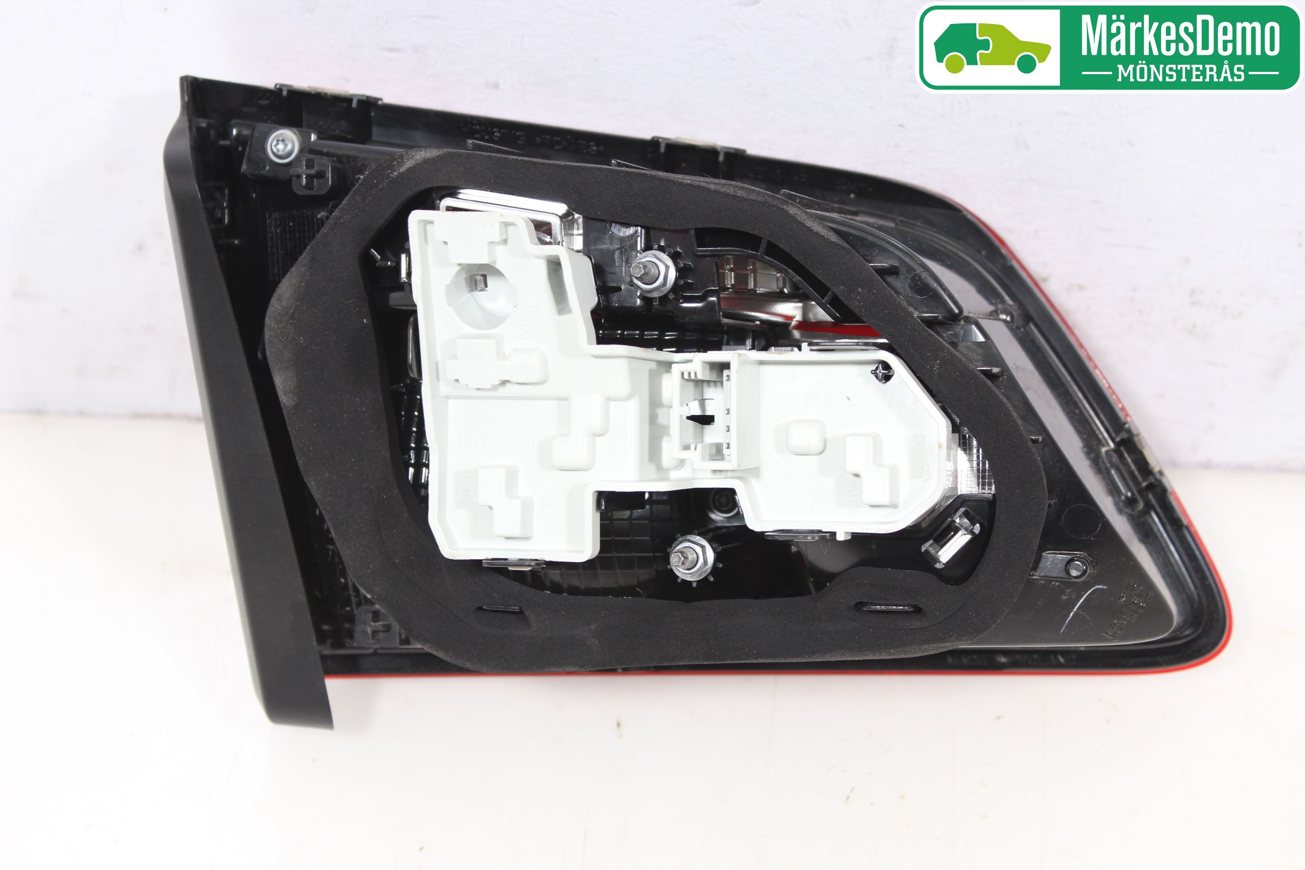 Volkswagen VW GOLF SPORTSVAN 15-20 Bakljus Lucka Hö