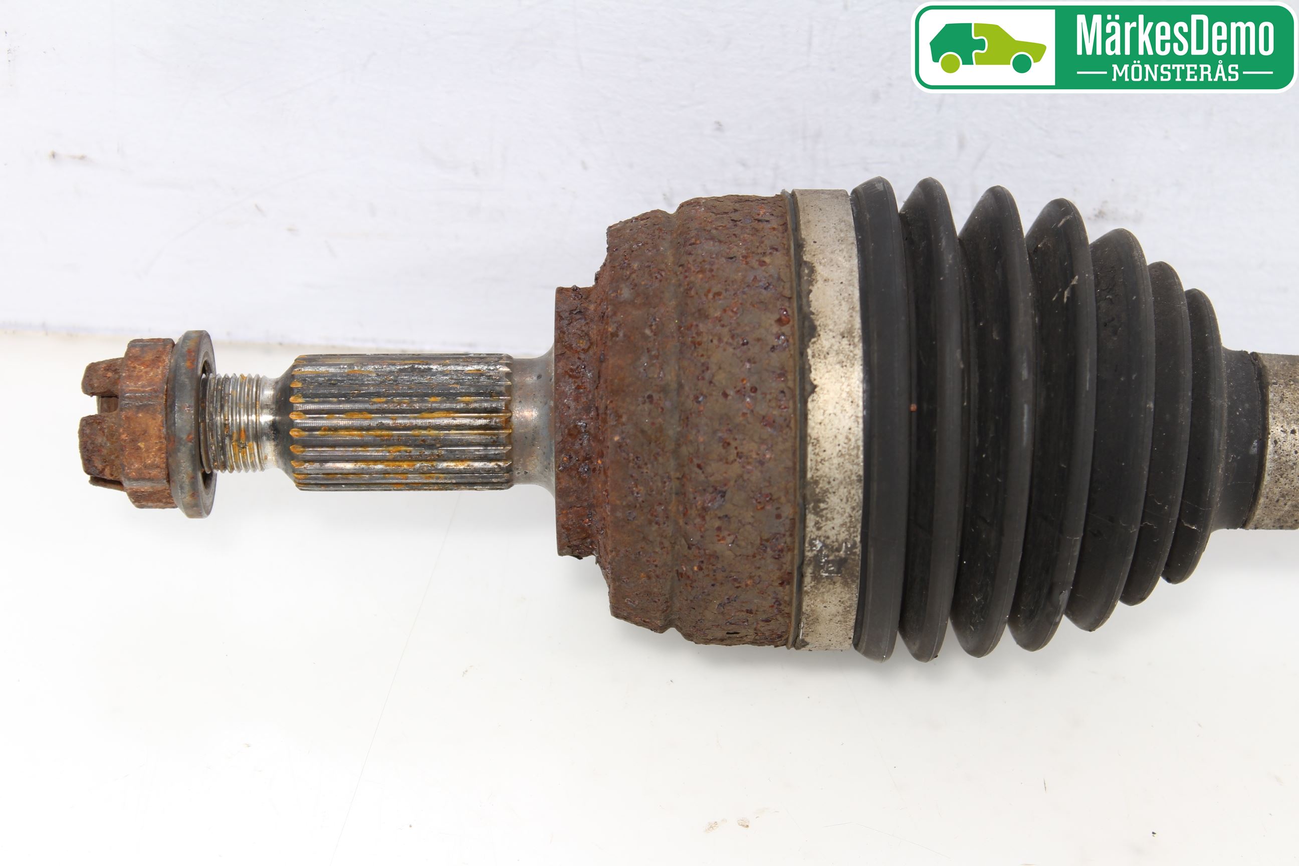 Renault MEGANE III 09-15 Drivaxel Fram Höger