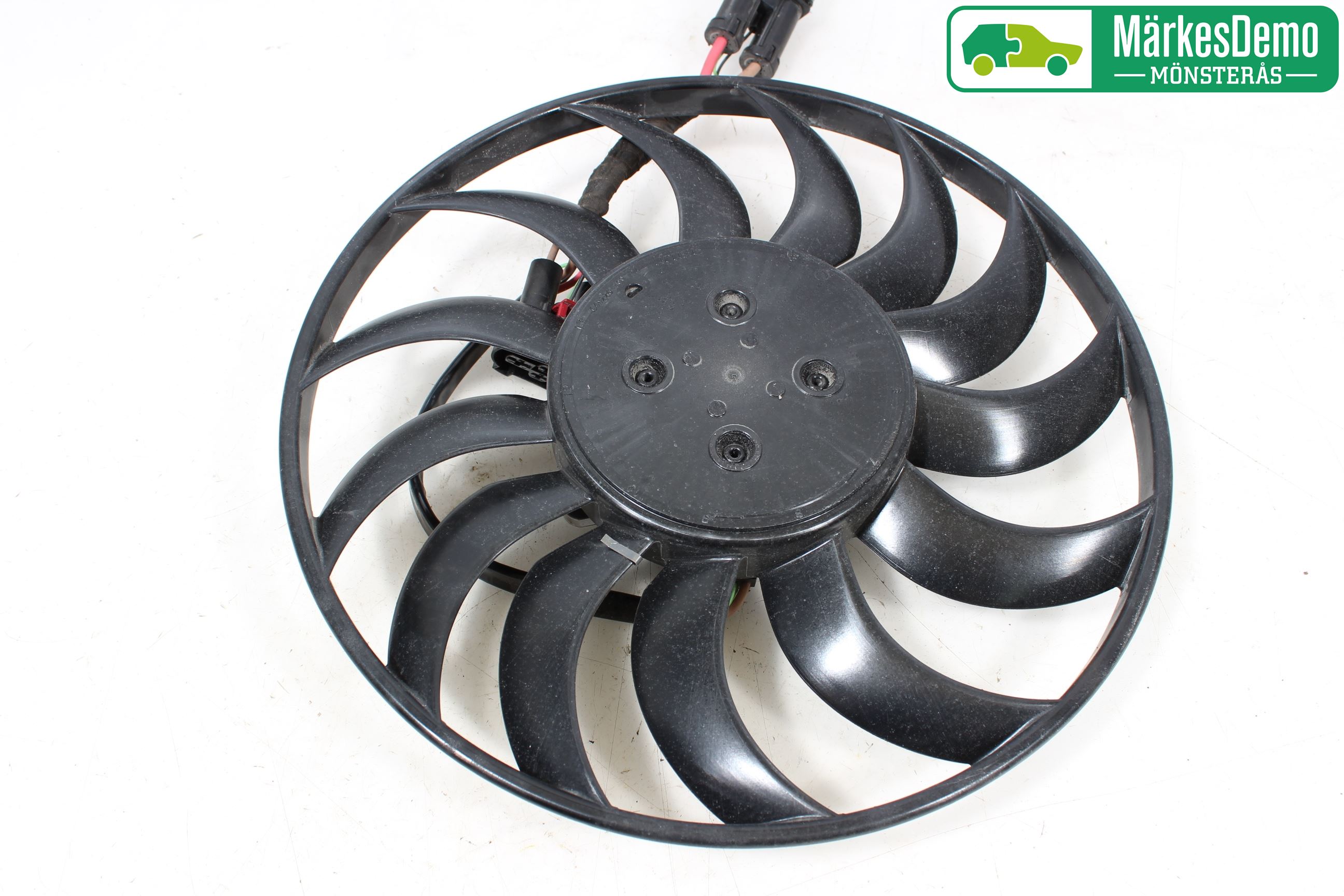 Skoda SUPERB 16-24 Kylfläkt El