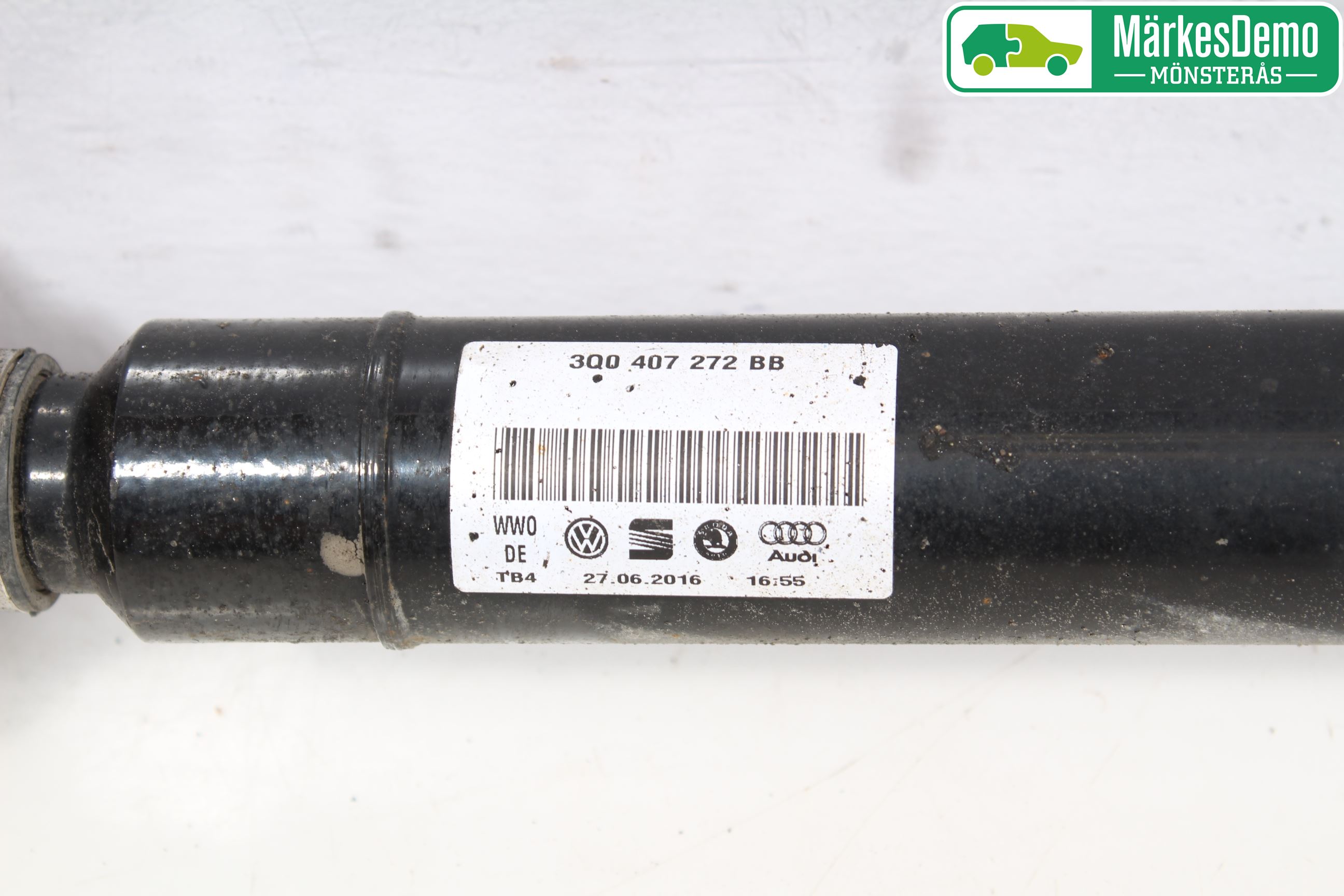 Skoda SUPERB 16-24 Drivaxel Fram Höger