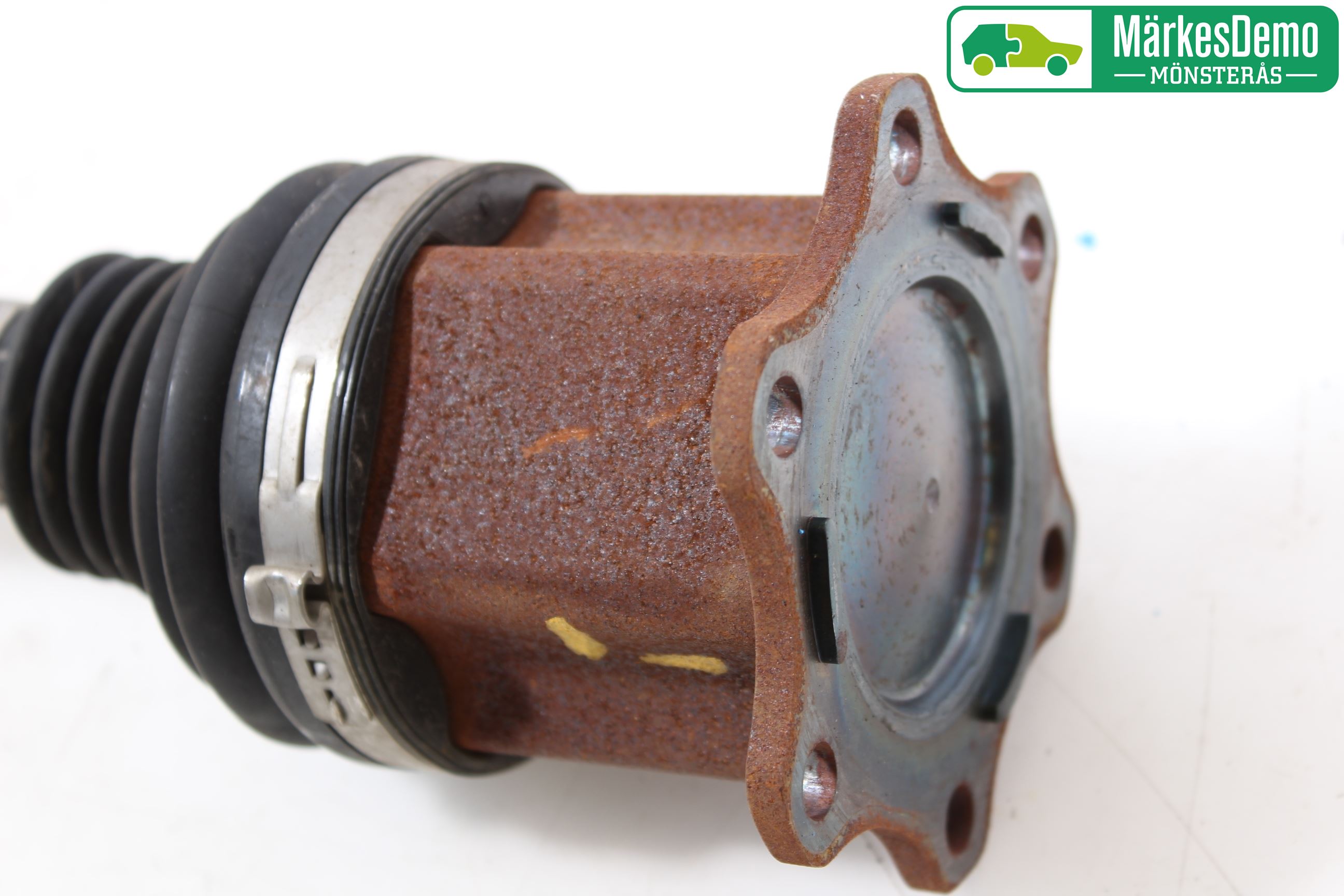 Skoda SUPERB 16-24 Drivaxel Fram Vänster