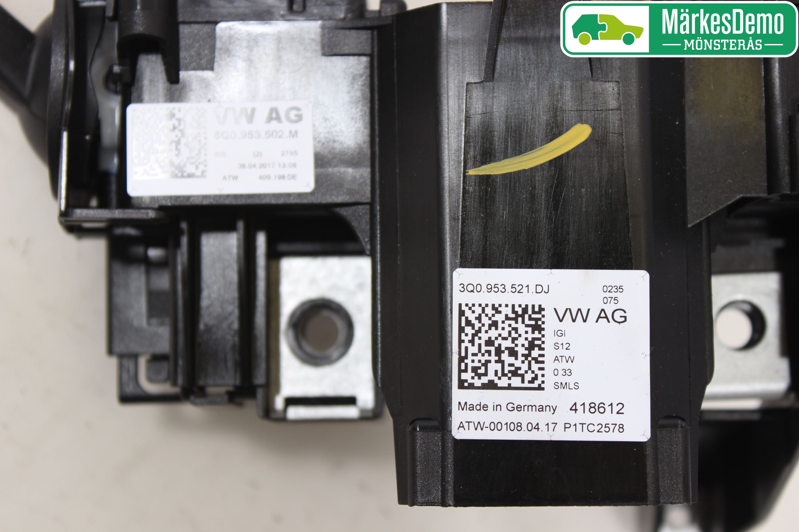 Volkswagen VW PASSAT 15-19 Spakcentral