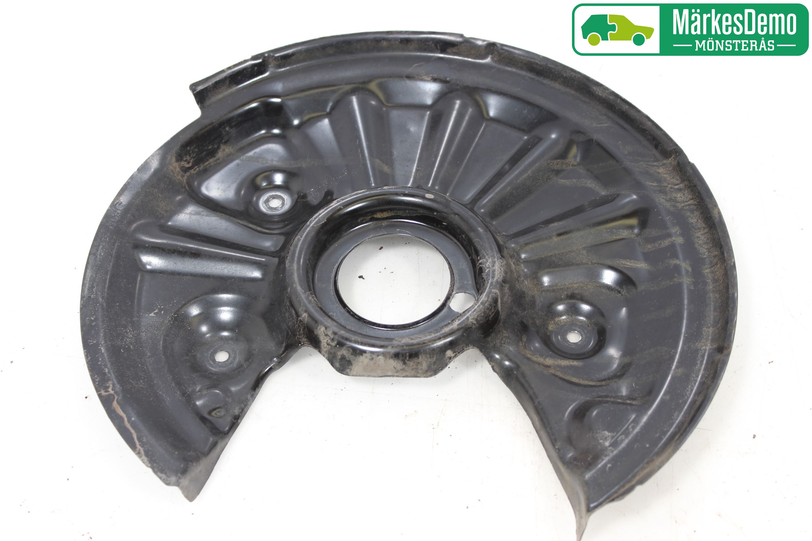 Volkswagen VW PASSAT 15-19 Bromssköld Bak