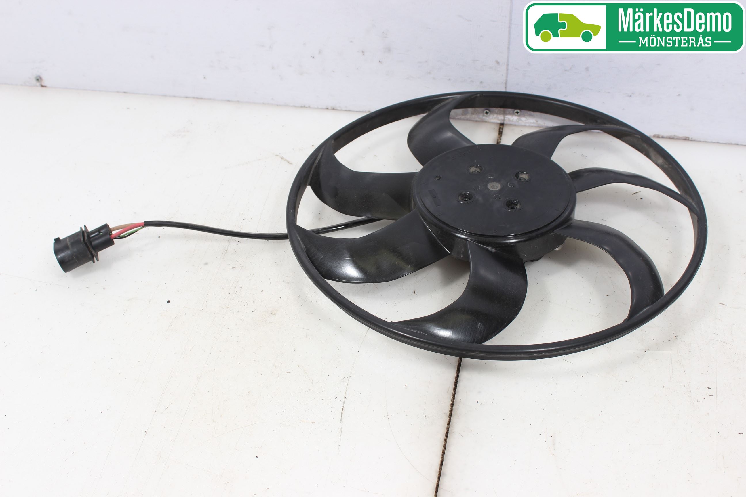 Skoda SUPERB 09-15 Kylfläkt El