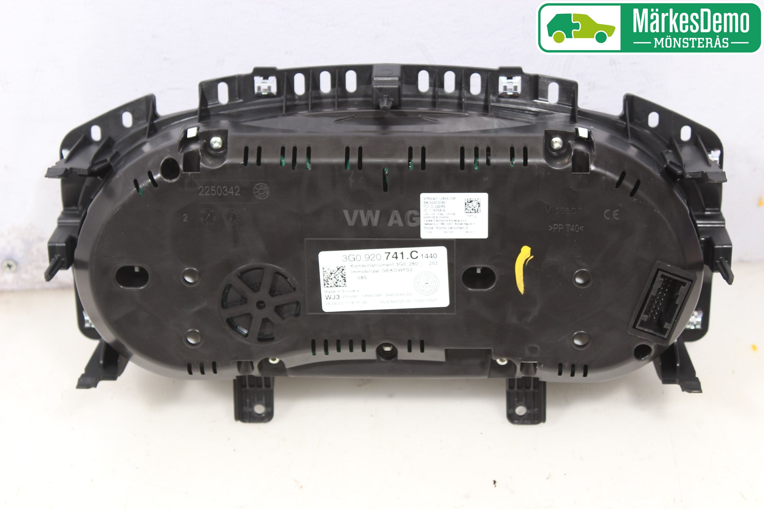 Volkswagen VW PASSAT 15-19 Instrument Komb