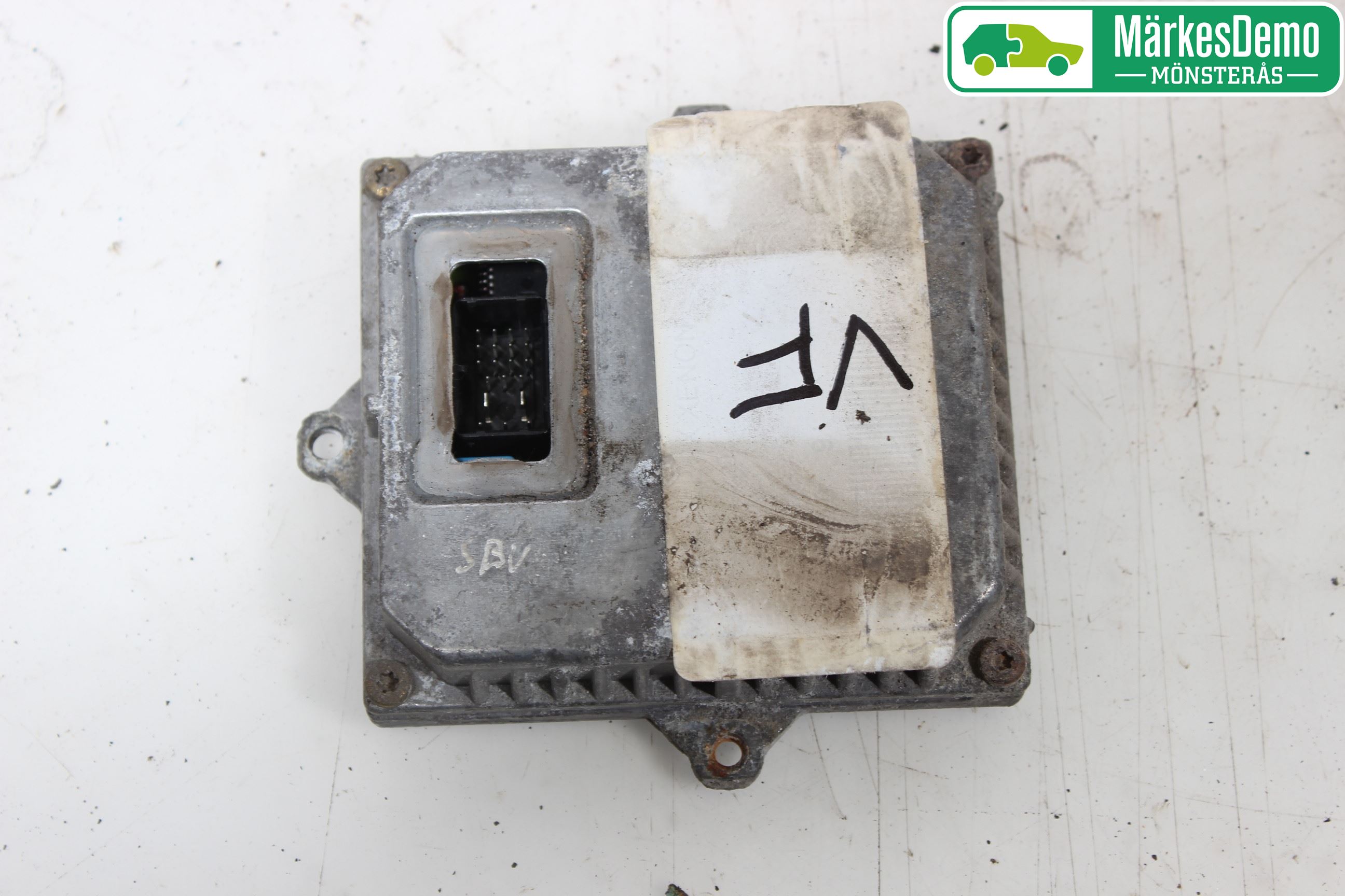 Mazda 6 02-08 Styrenhet Strålkastare