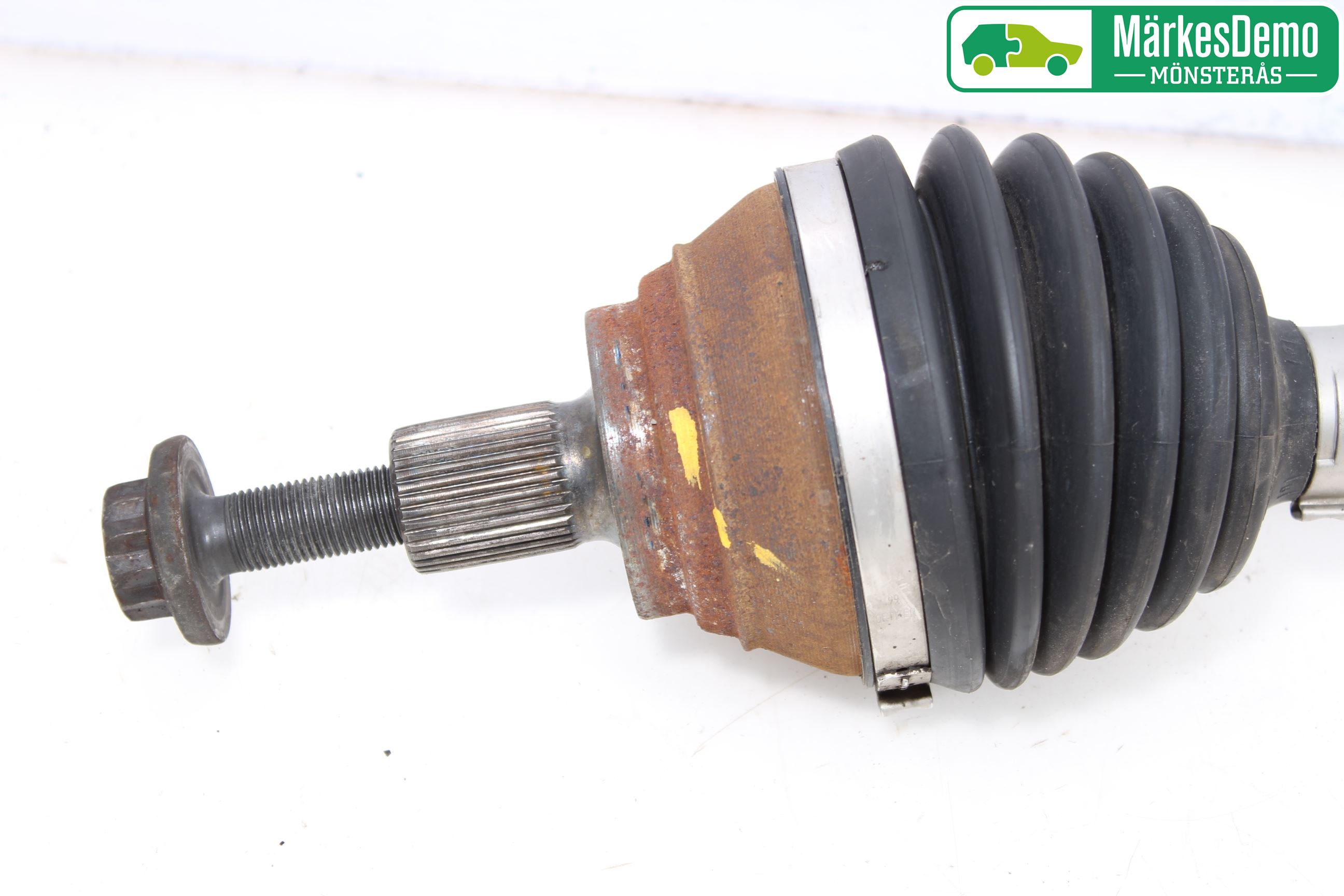 Audi Q2/SQ2 17- Drivaxel Fram Vänster