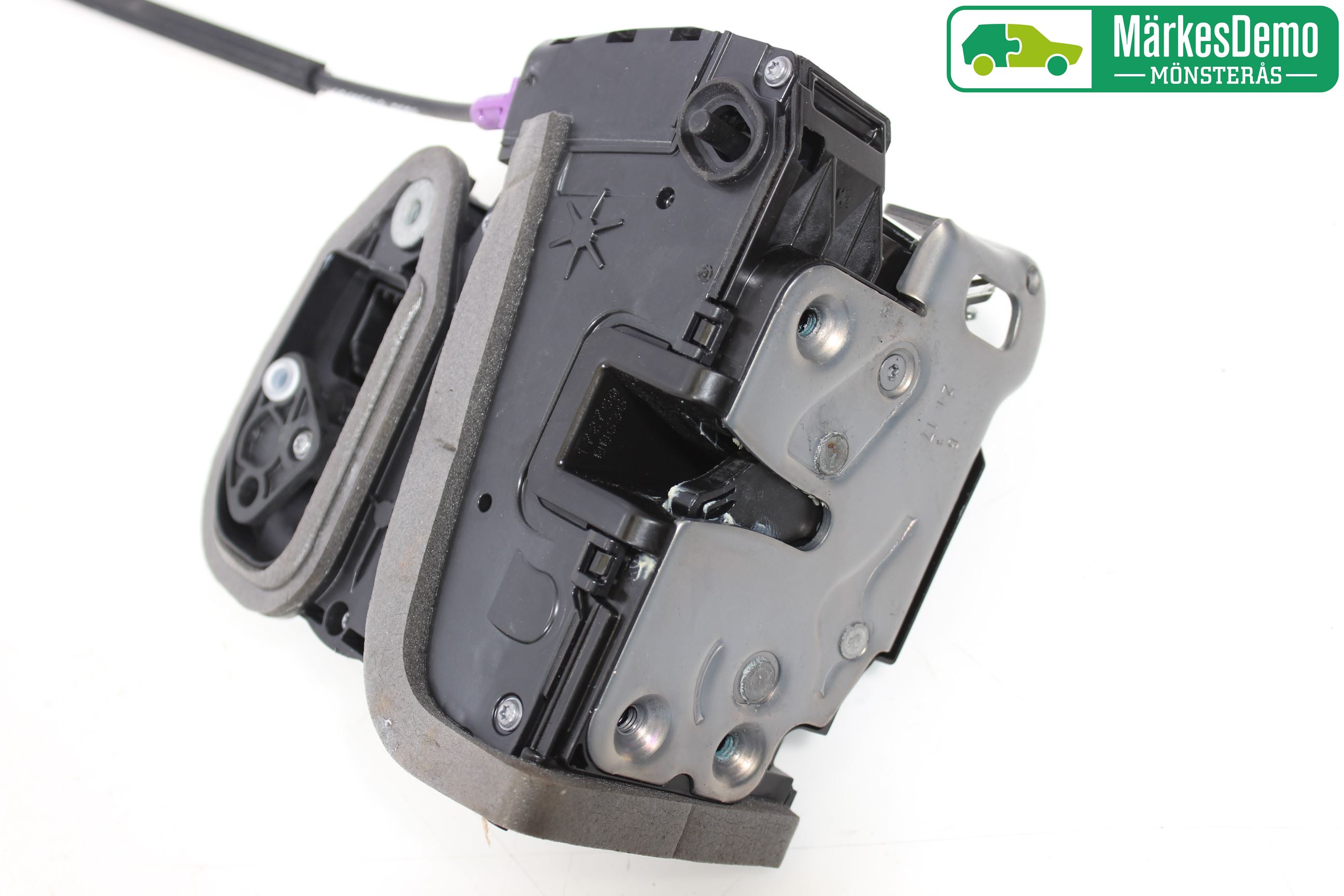 Opel INSIGNIA 17- Låskista-Dörrlås