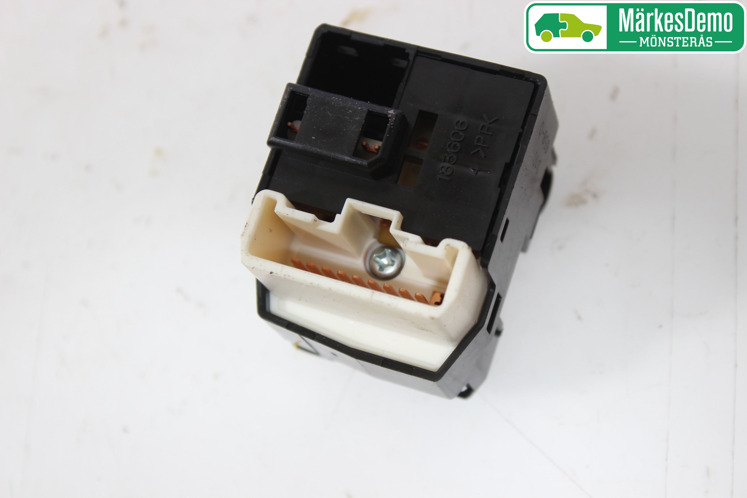 Subaru FORESTER SH  08-13 Strömställare Spegel