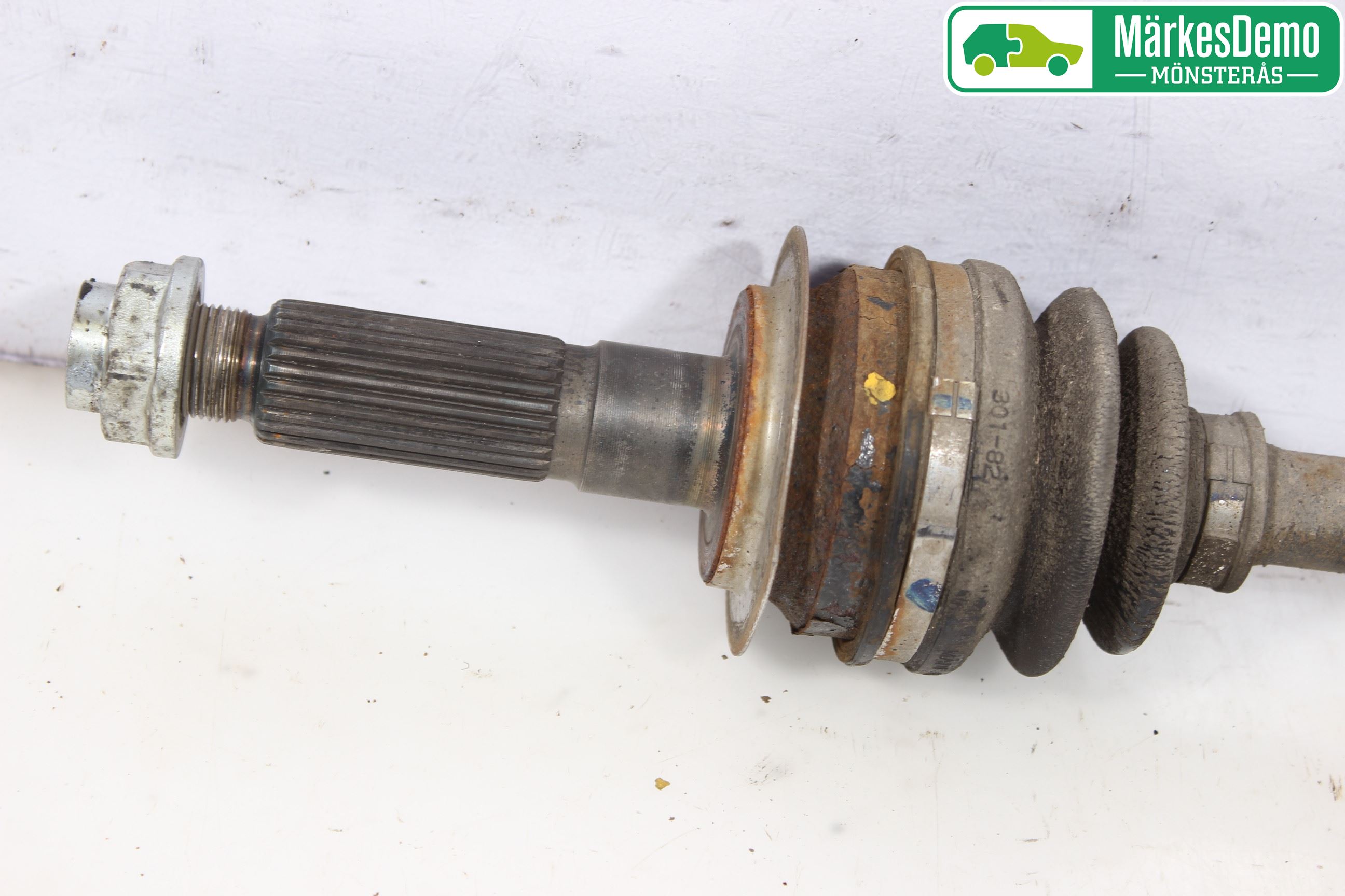 Subaru FORESTER SH  08-13 Drivaxel Bak Vänster
