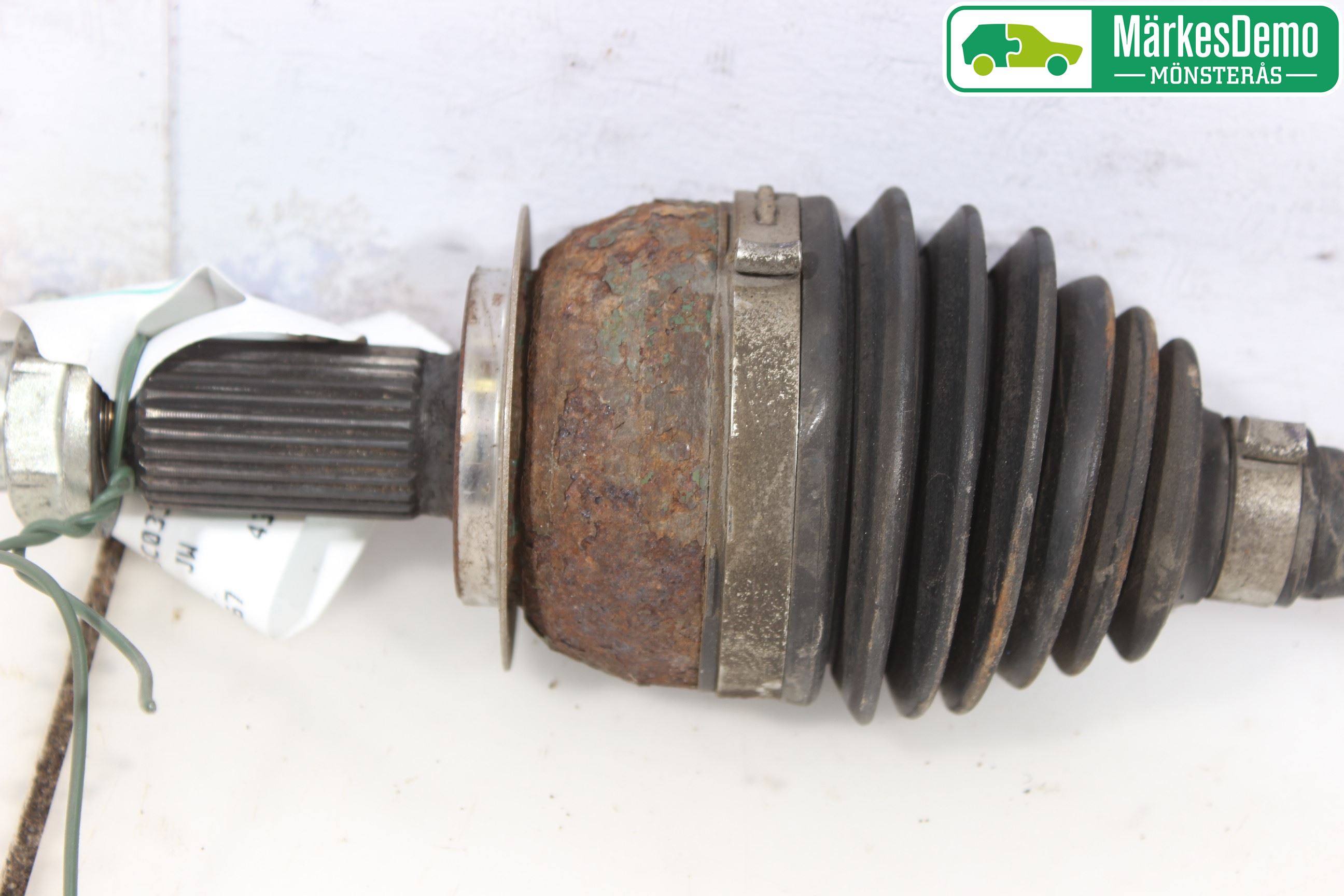 Subaru FORESTER SH  08-13 Drivaxel Fram Höger