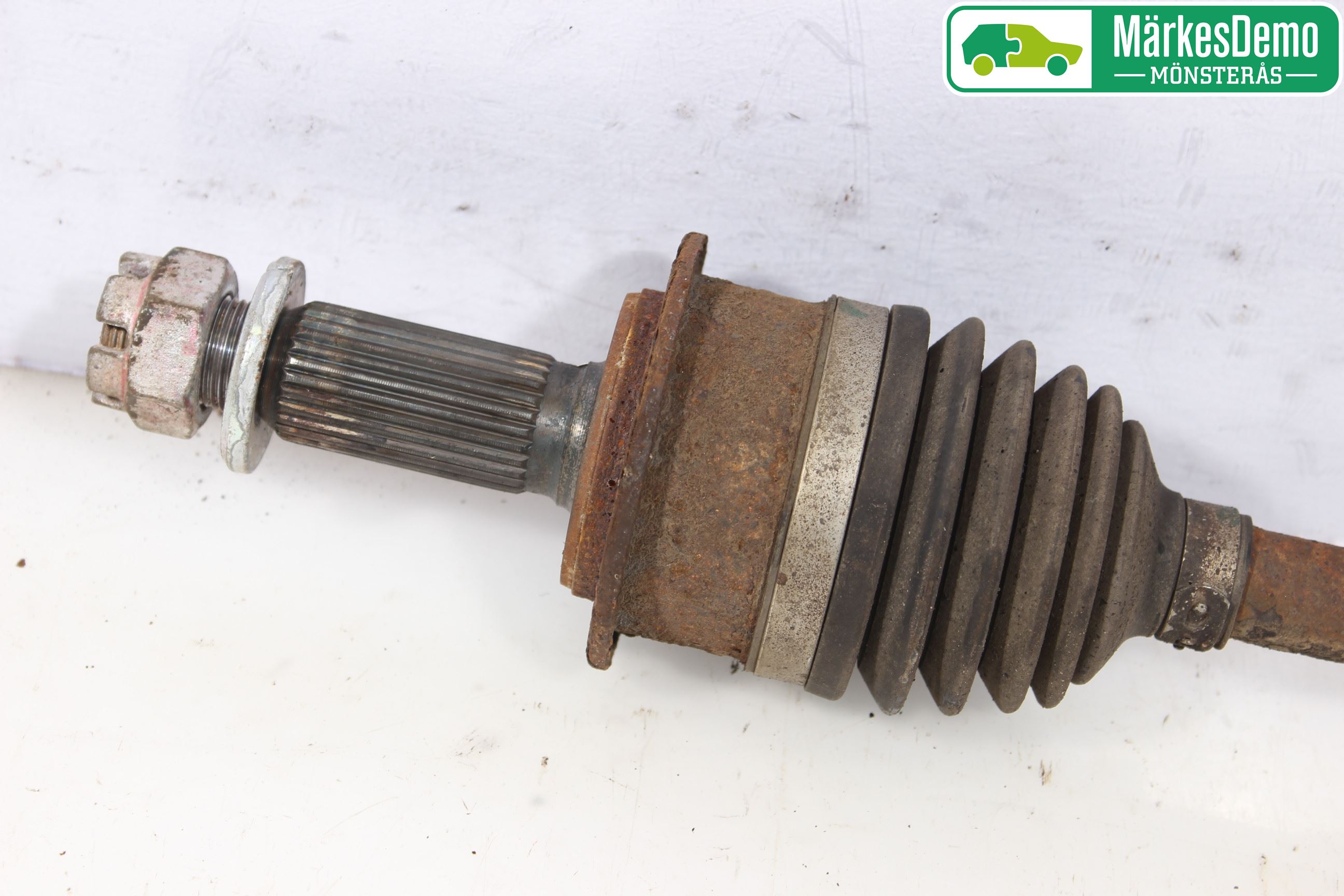 Mitsubishi OUTLANDER 07-12 Drivaxel Bak Vänster