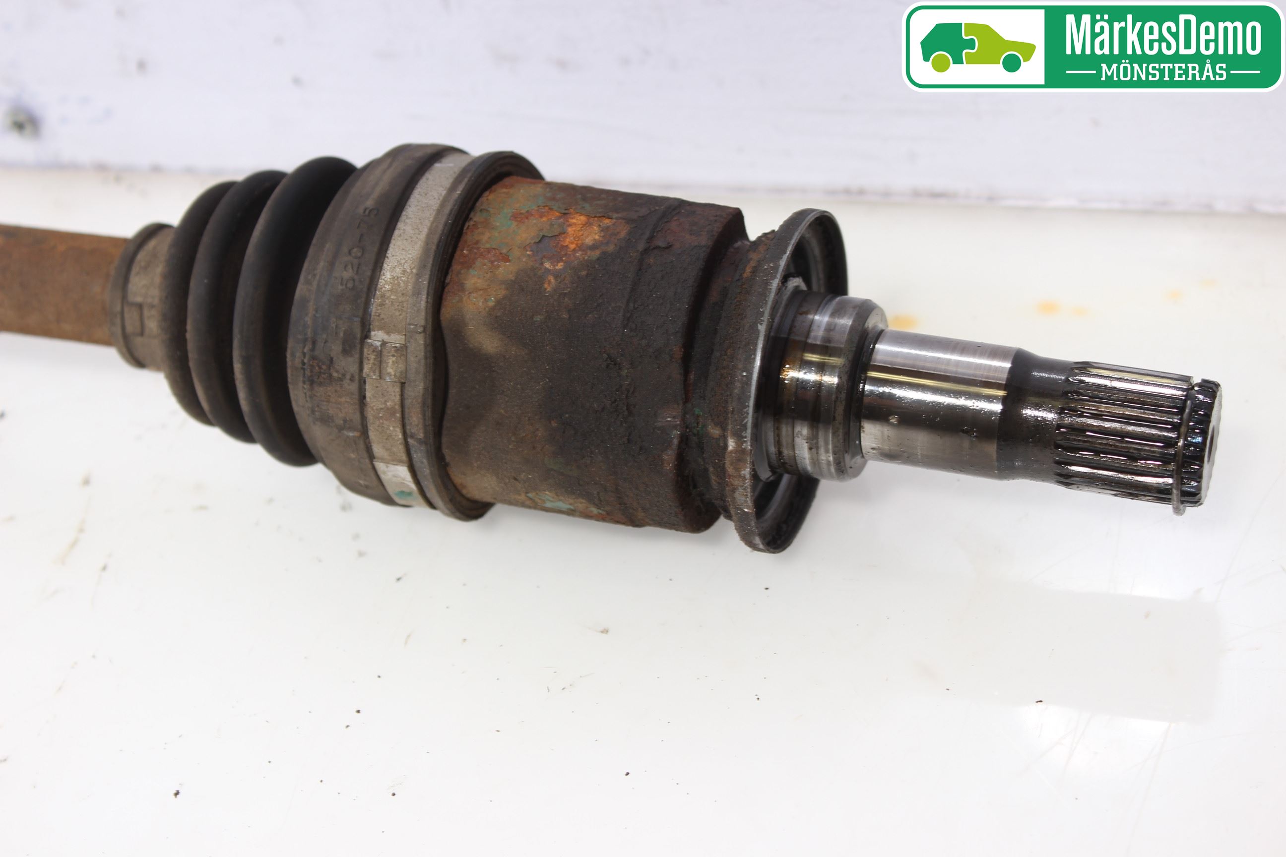 Mitsubishi OUTLANDER 07-12 Drivaxel Bak Vänster