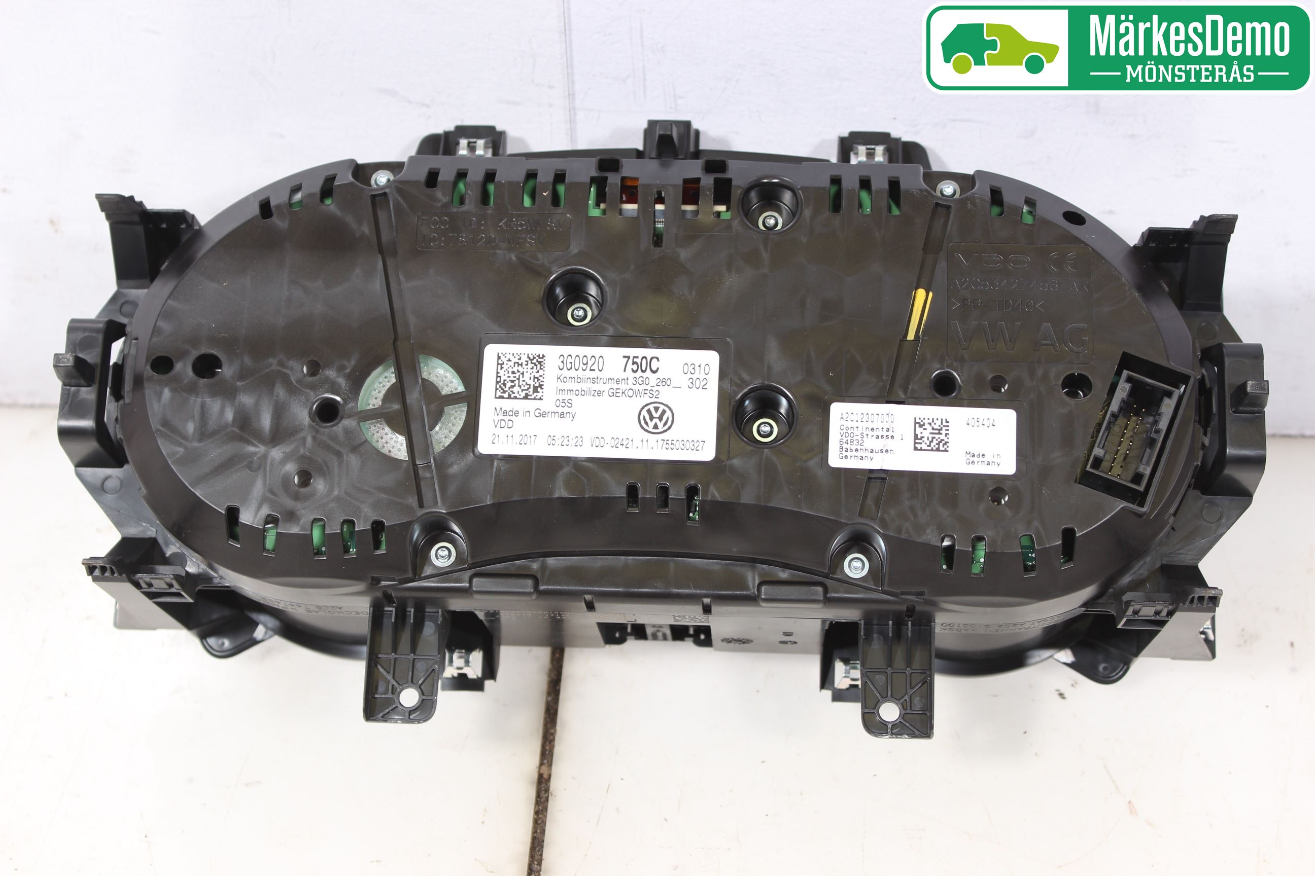 Volkswagen VW PASSAT 15-19 Instrument Komb