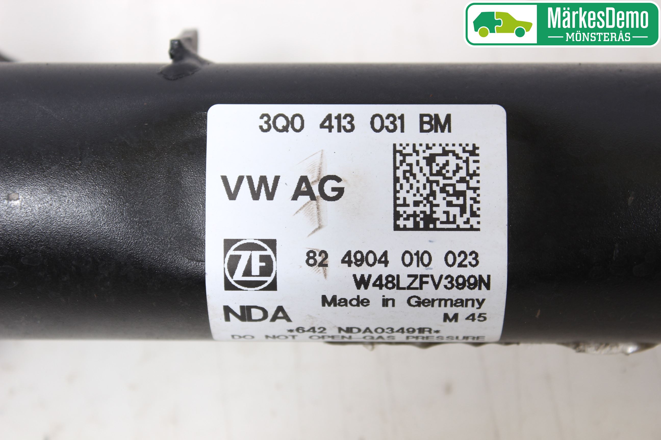 Volkswagen VW PASSAT 15-19 Stötdämpare Fram