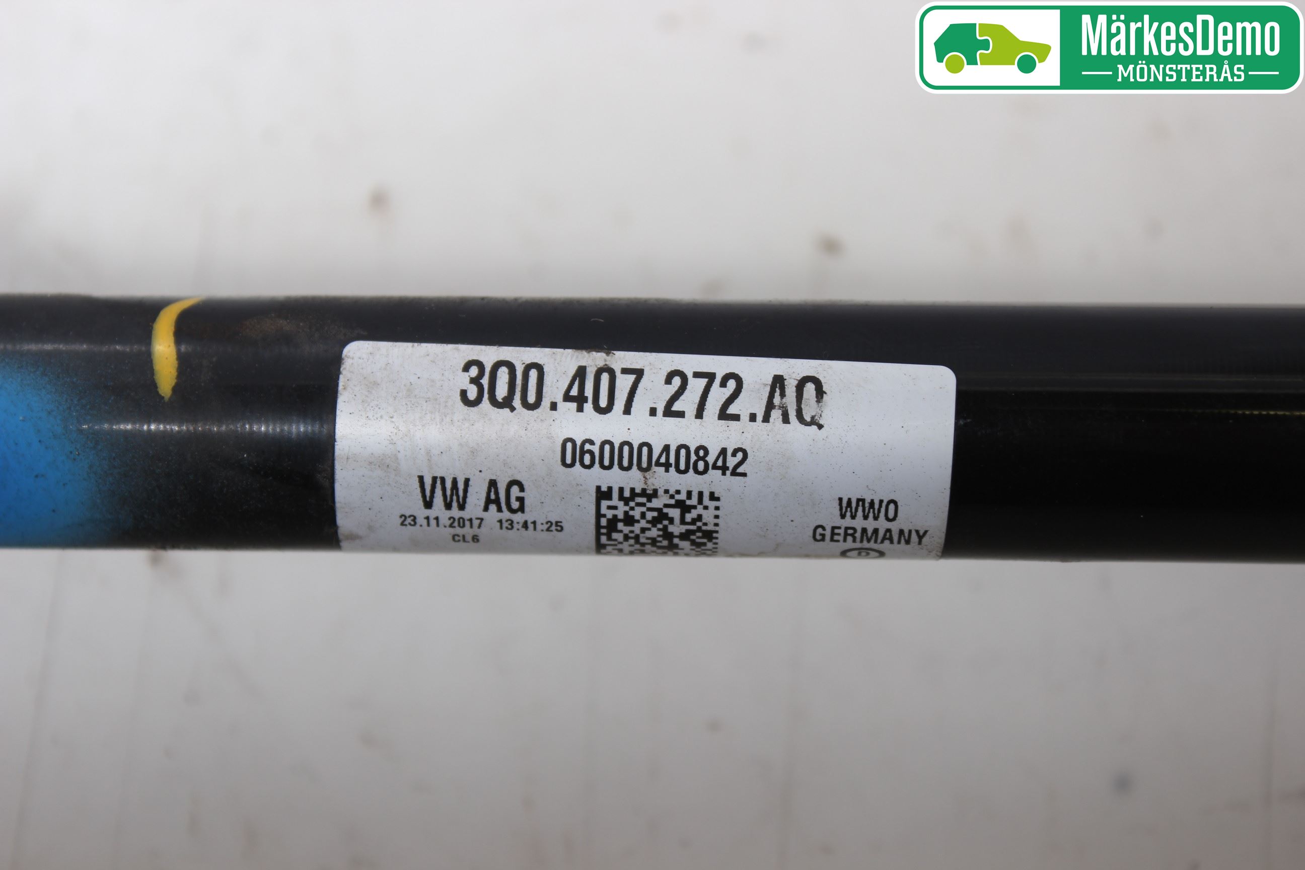 Volkswagen VW PASSAT 15-19 Drivaxel Fram Höger