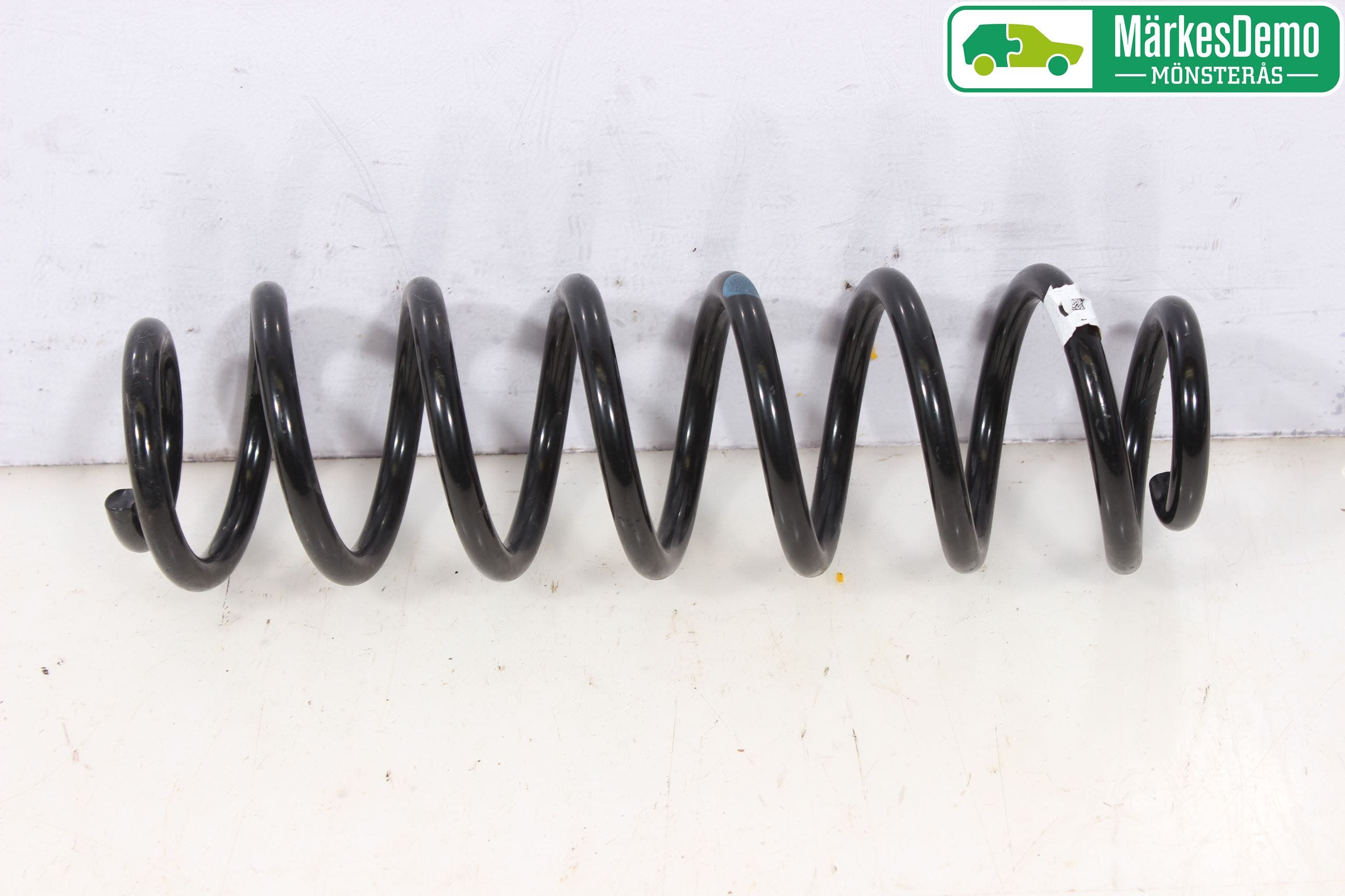 Volkswagen VW PASSAT 15-19 Fjäder Bak