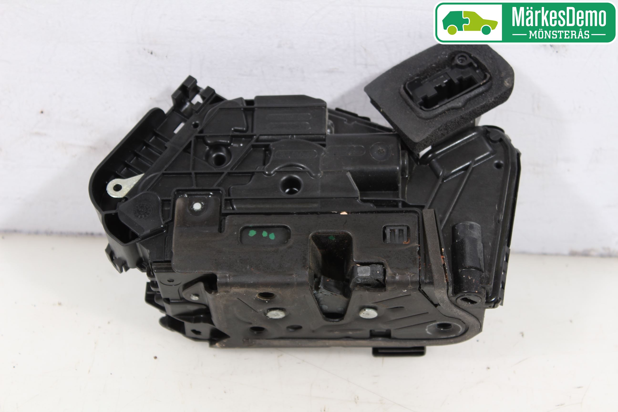 Skoda FABIA 15-21 Låskista-Dörrlås