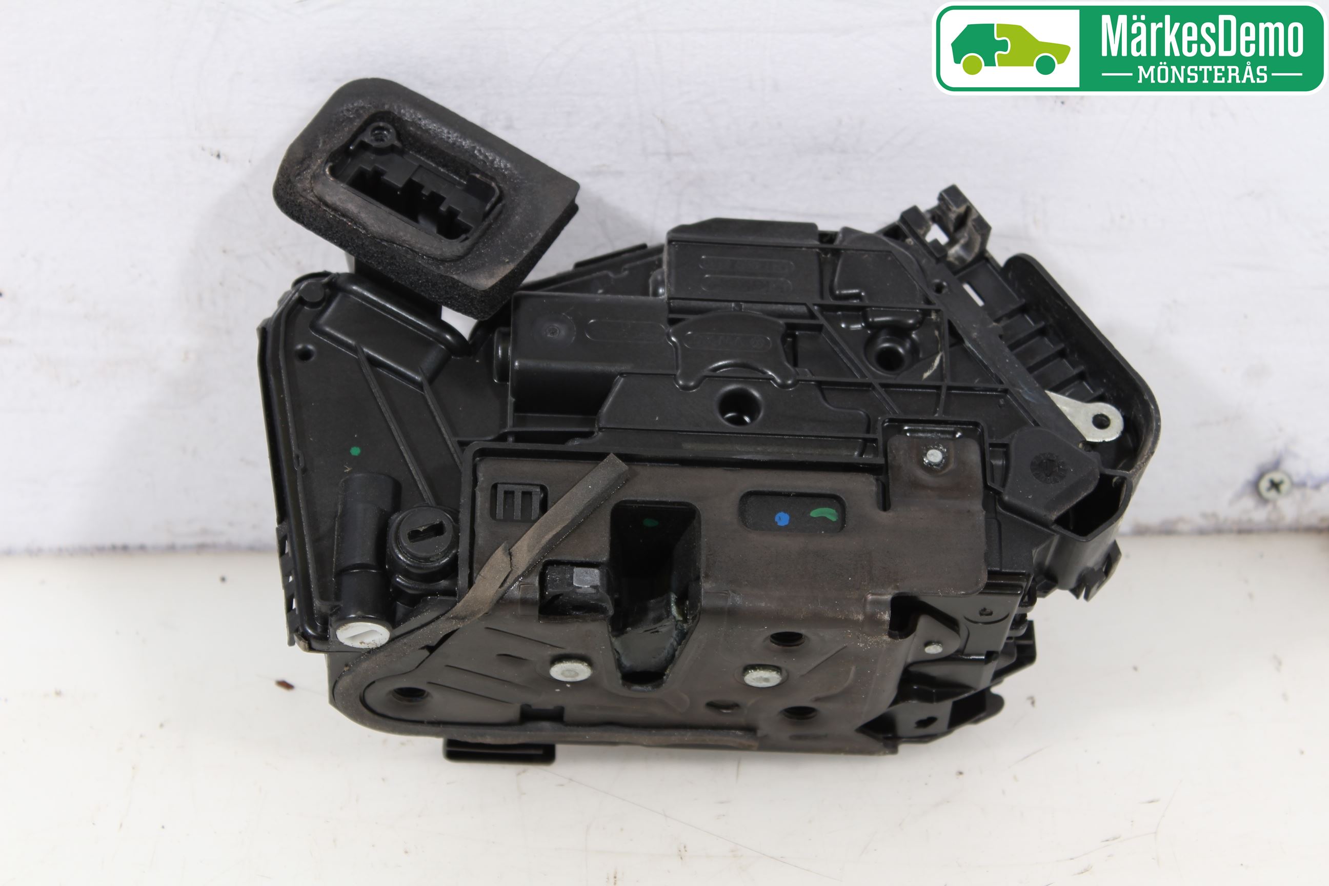 Skoda FABIA 15-21 Låskista-Dörrlås