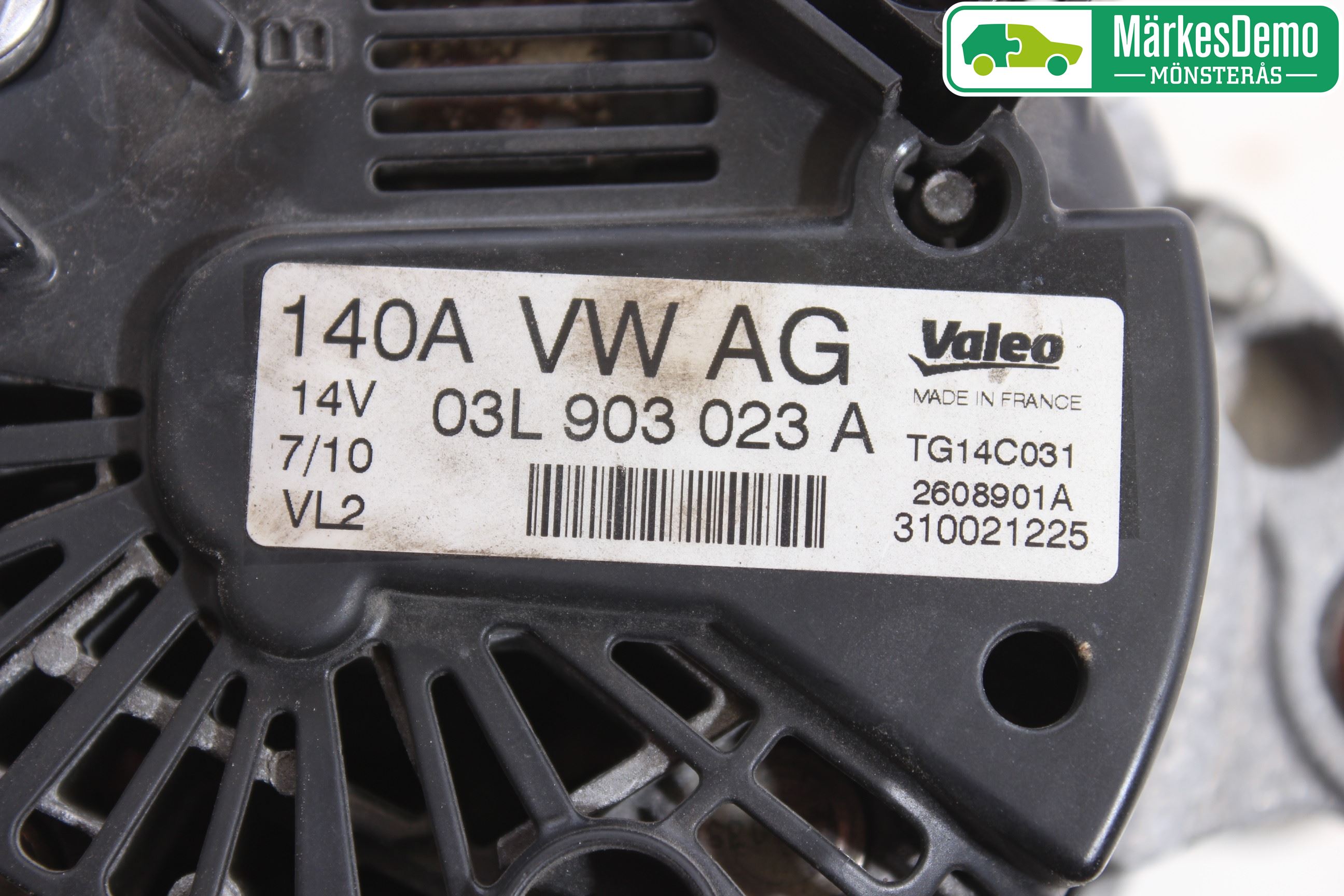 Volkswagen VW GOLF VI 09-13 Generator