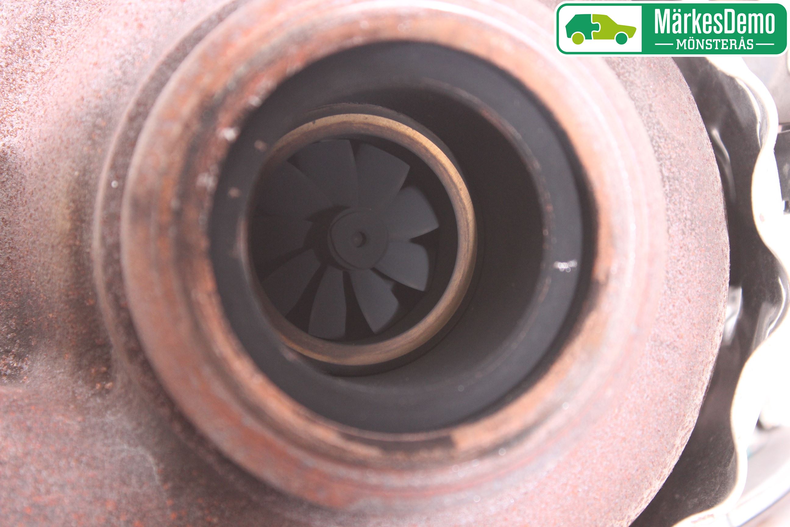 Volkswagen VW GOLF VI 09-13 Turboaggregat