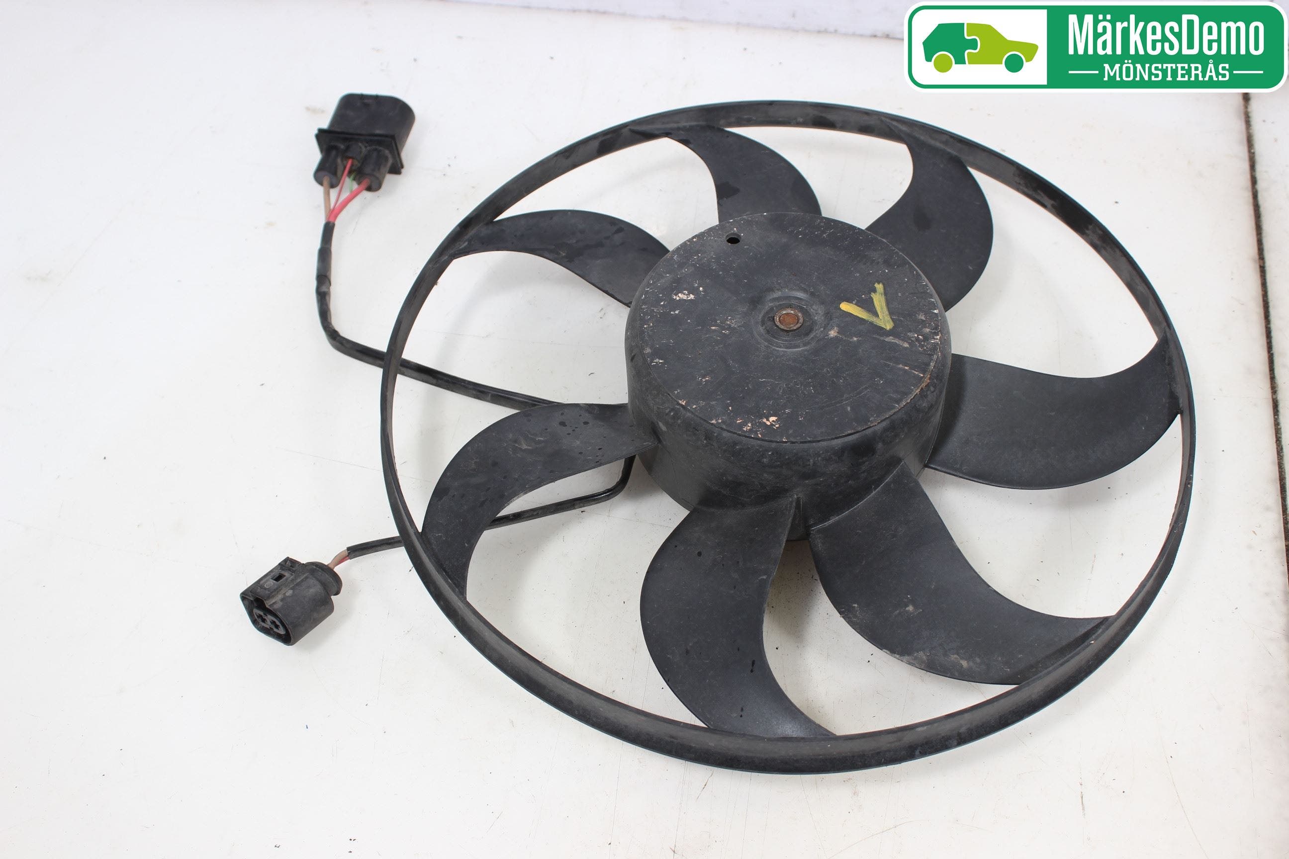 Volkswagen VW GOLF VI 09-13 Kylfläkt El