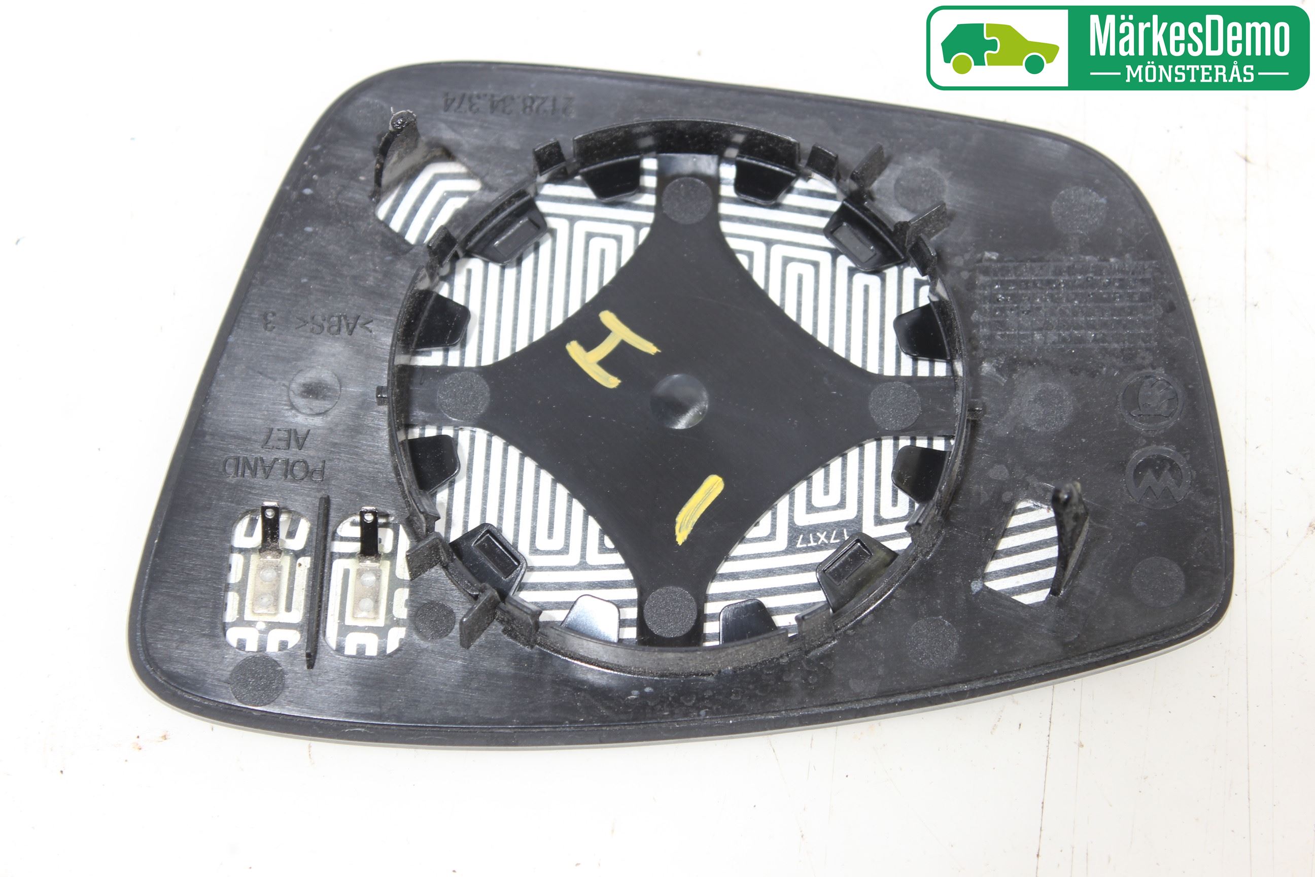 Skoda FABIA 15-21 Spegelglas Hö