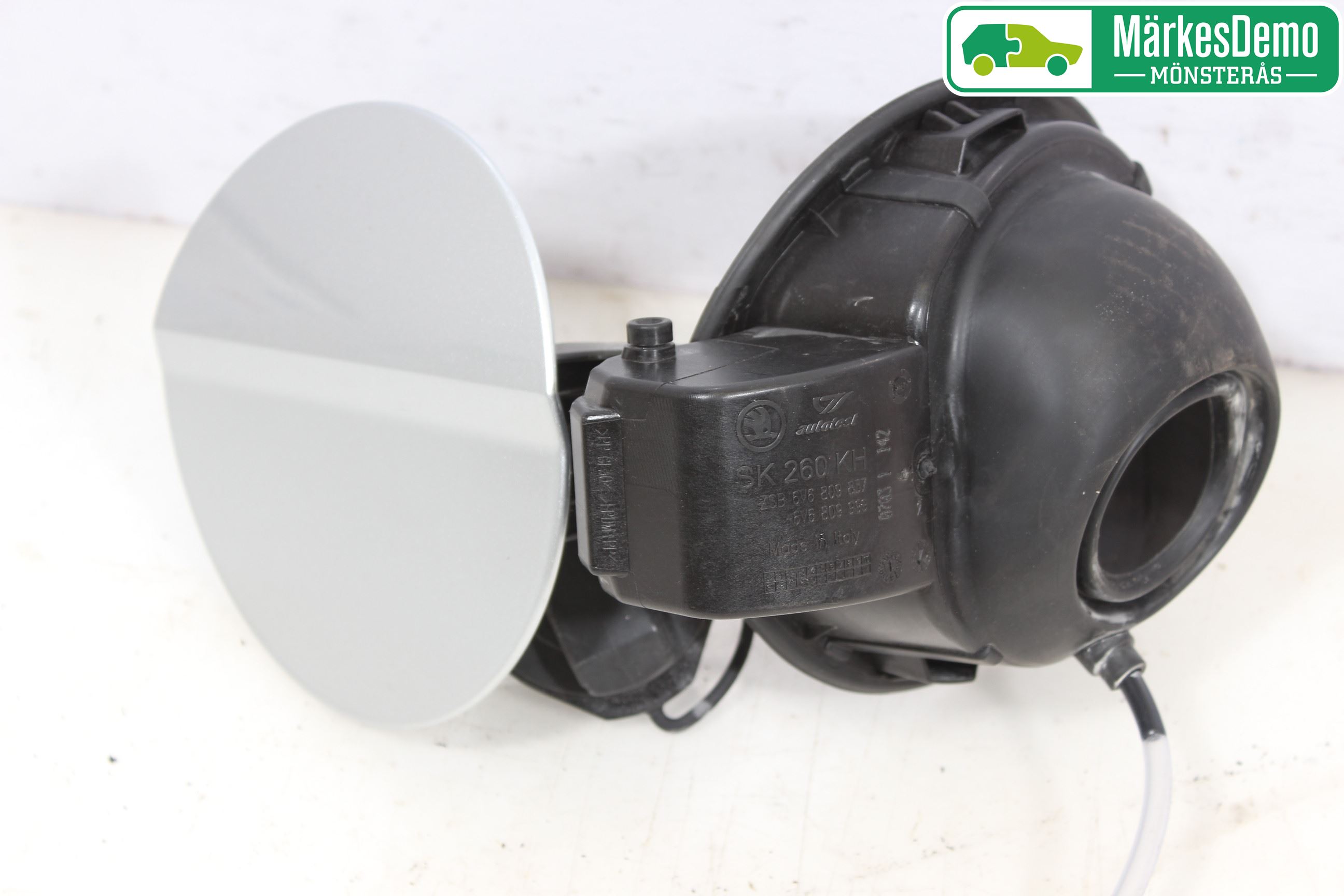 Skoda FABIA 15-21 Tanklucka