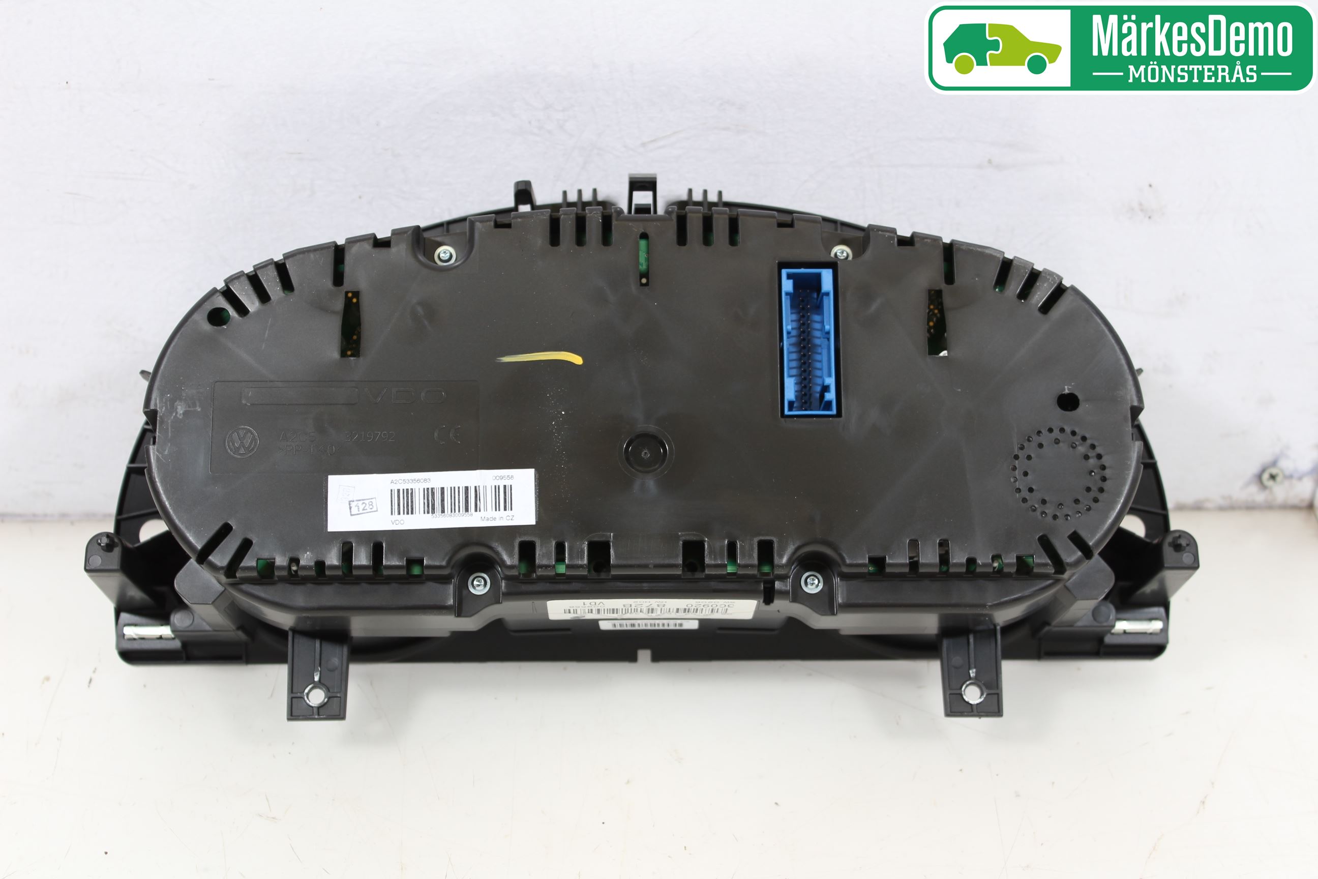 Volkswagen VW PASSAT 05-11 Instrument Komb